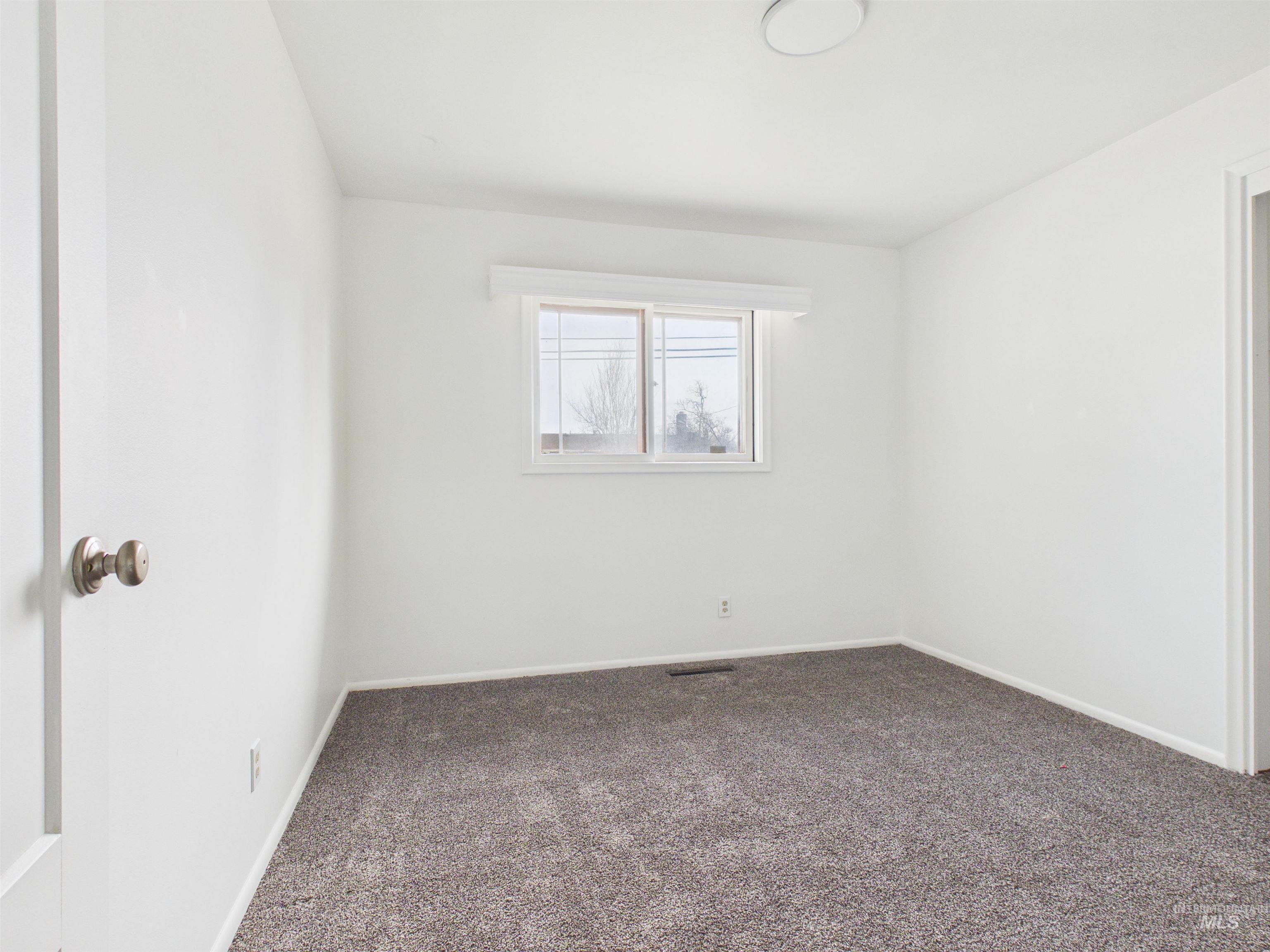 810 S D St., Rupert, Idaho 83350, 4 Bedrooms, 2 Bathrooms, Residential For Sale, Price $325,000,MLS 98980353