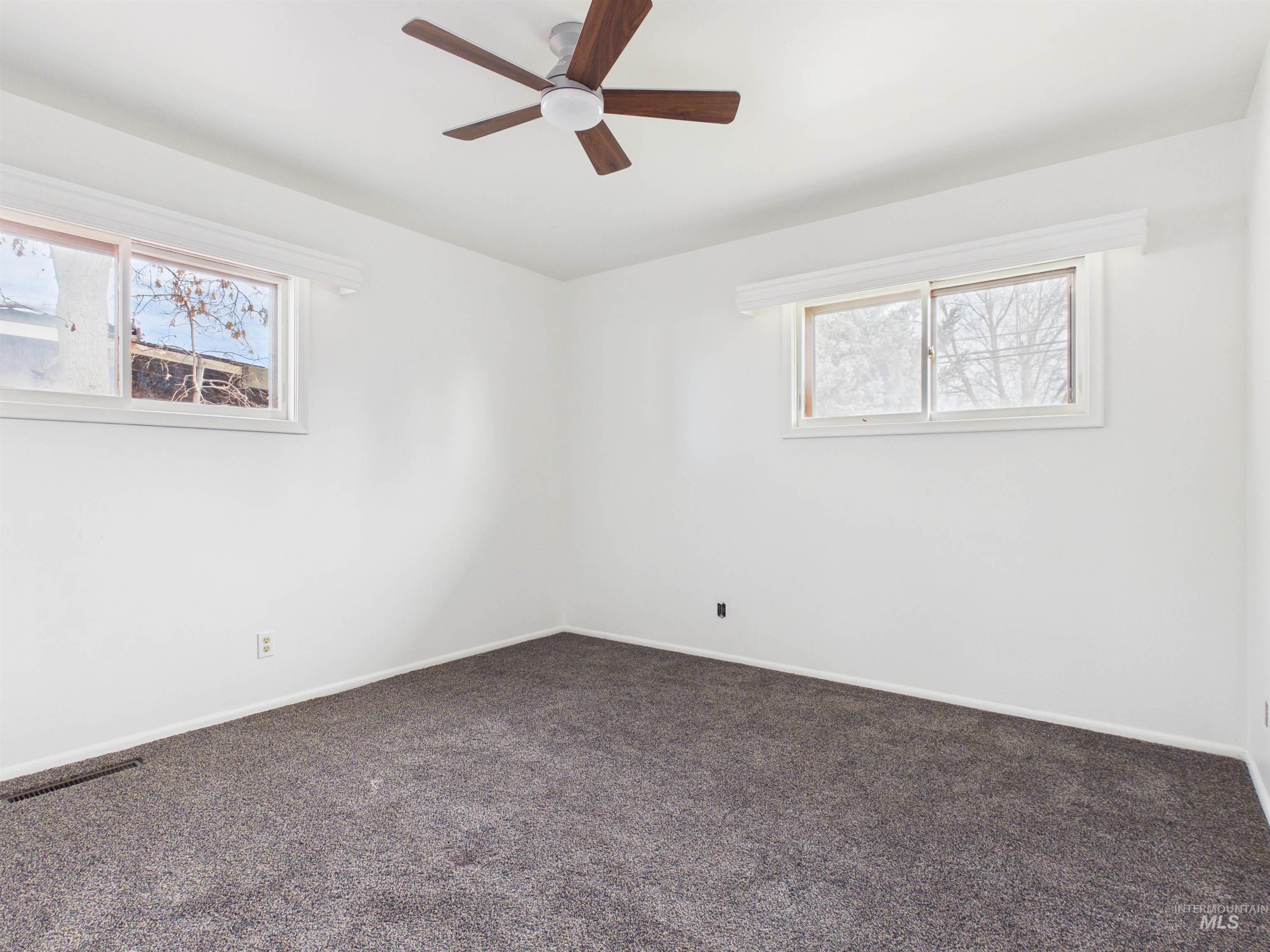 810 S D St., Rupert, Idaho 83350, 4 Bedrooms, 2 Bathrooms, Residential For Sale, Price $325,000,MLS 98980353