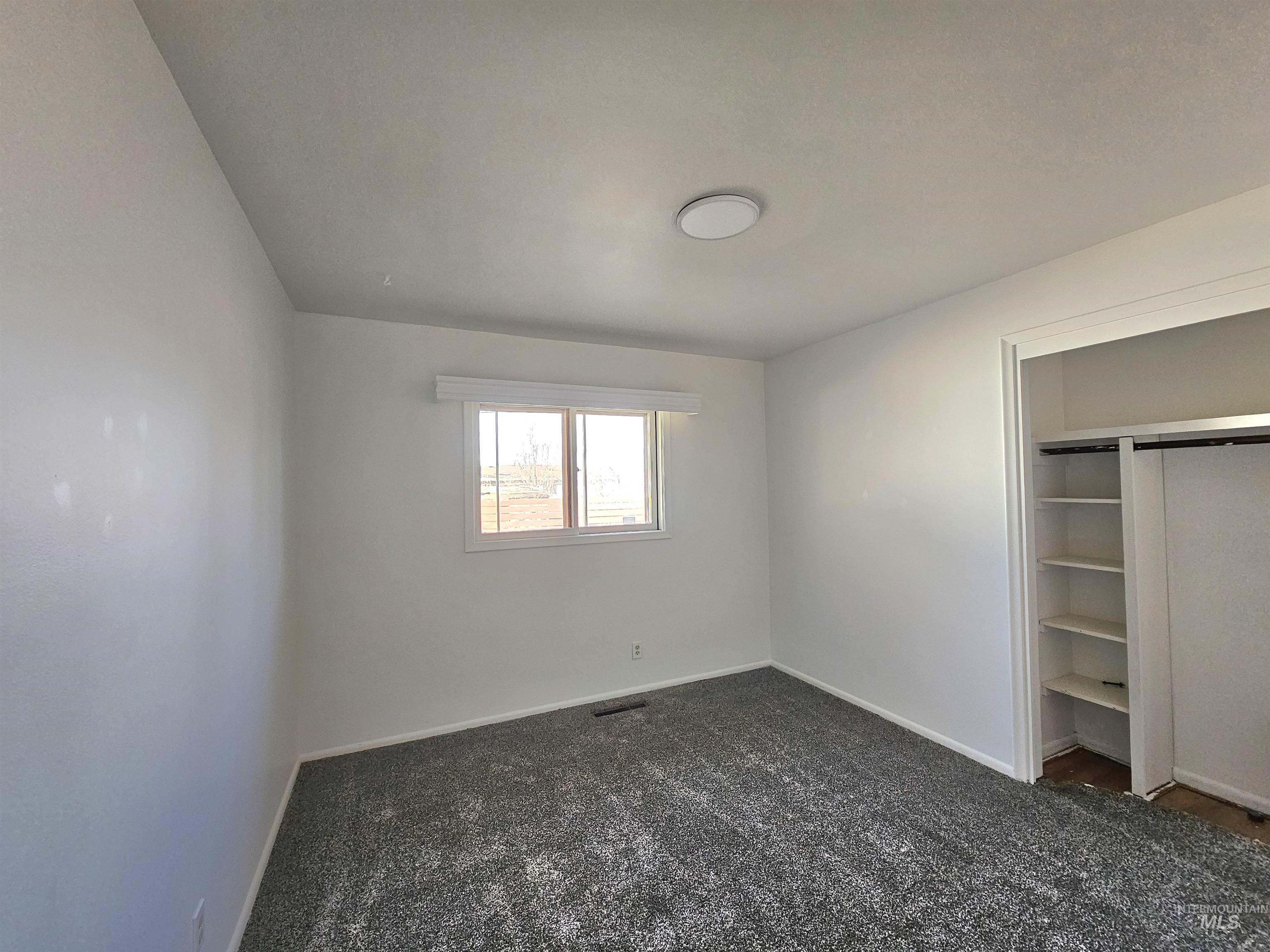 810 S D St., Rupert, Idaho 83350, 4 Bedrooms, 2 Bathrooms, Residential For Sale, Price $325,000,MLS 98980353