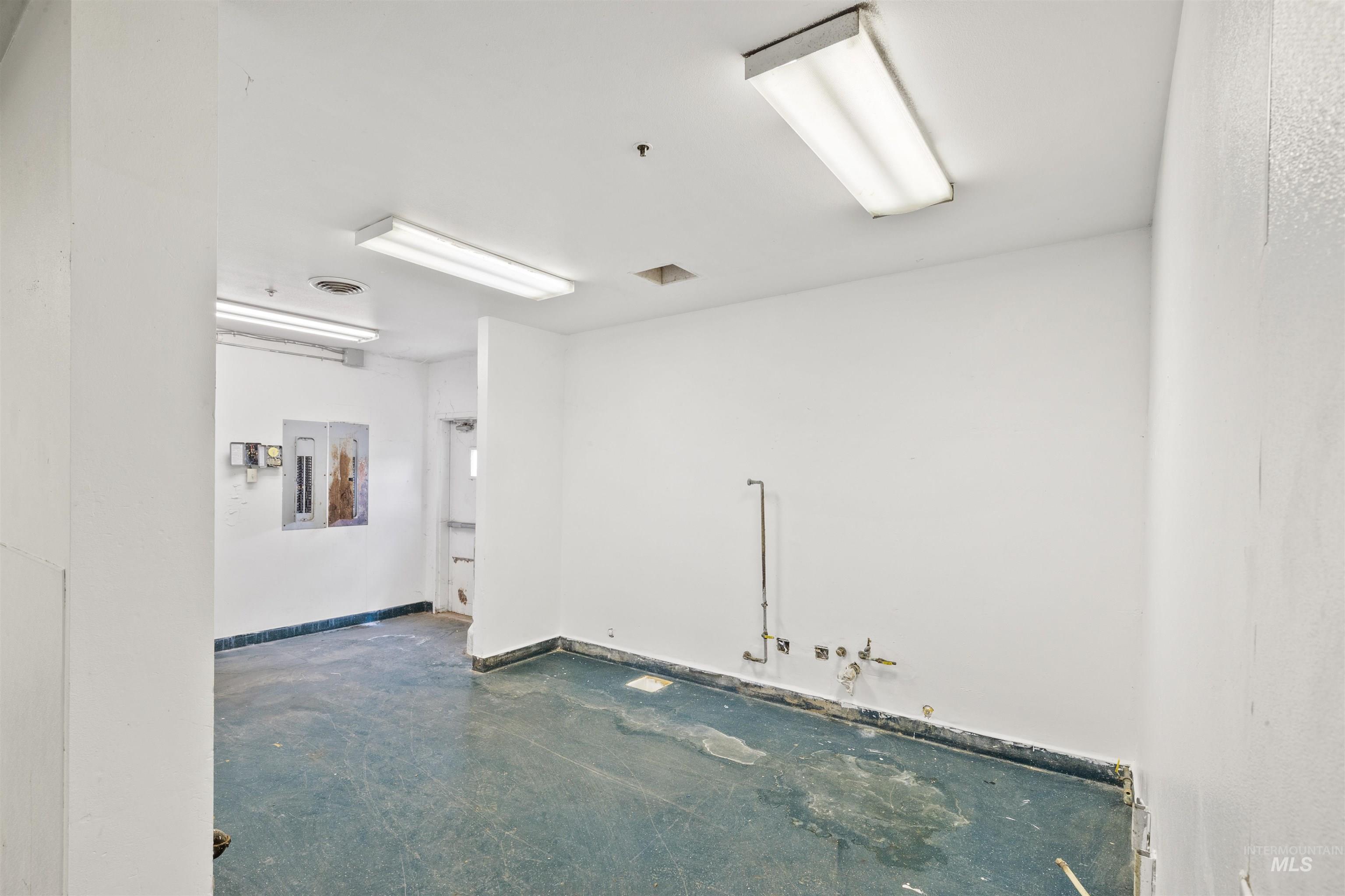 1550 & 1560 Port Drive, Clarkston, Washington 99403, Business/Commercial For Sale, Price $4,130,000,MLS 98980357