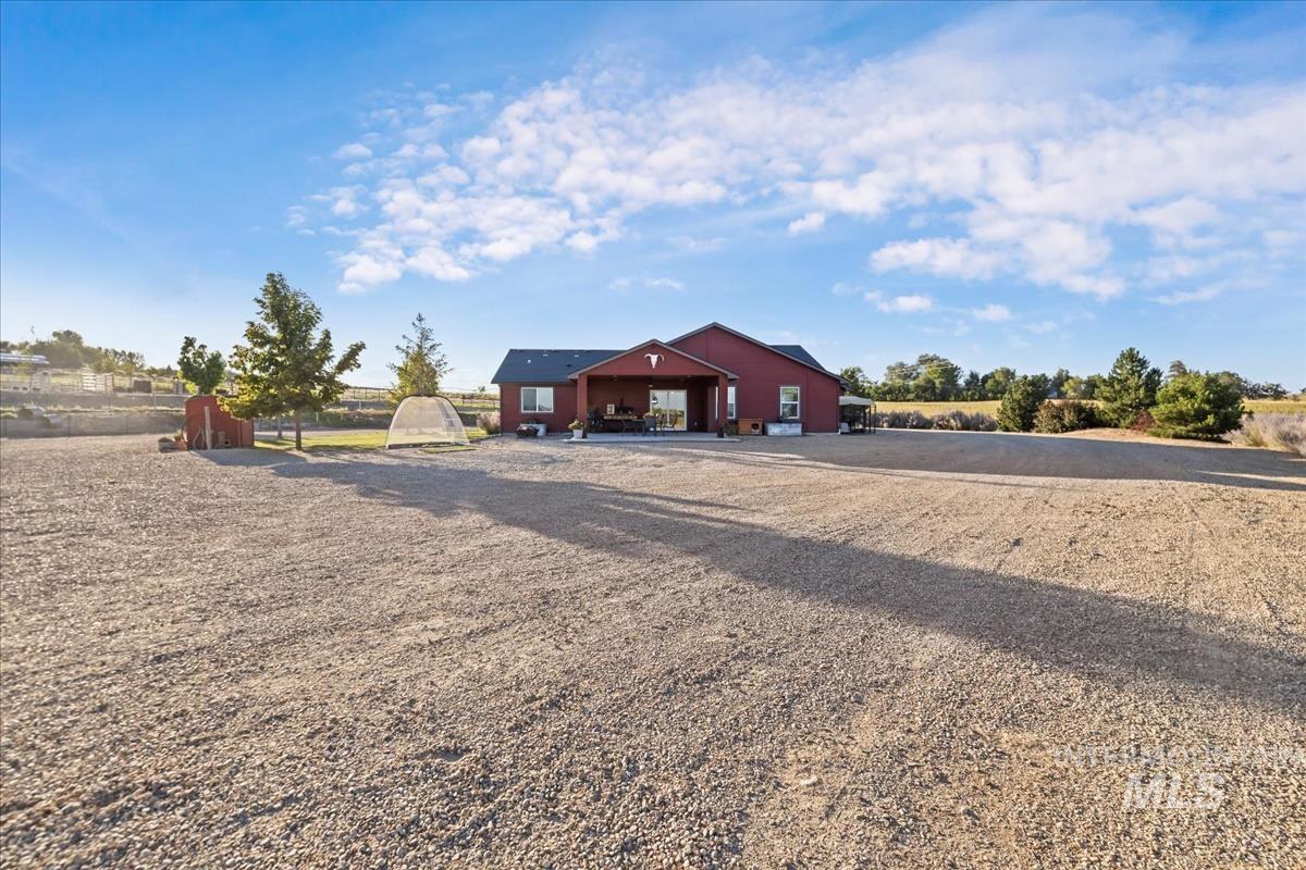 17571 Goodson Rd, Caldwell, Idaho 83607, 3 Bedrooms, 2 Bathrooms, Residential For Sale, Price $869,000,MLS 98980359