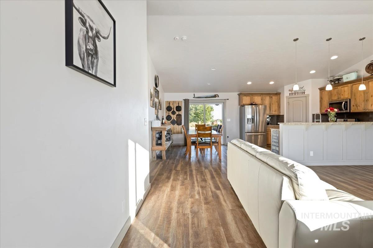 17571 Goodson Rd, Caldwell, Idaho 83607, 3 Bedrooms, 2 Bathrooms, Residential For Sale, Price $869,000,MLS 98980359