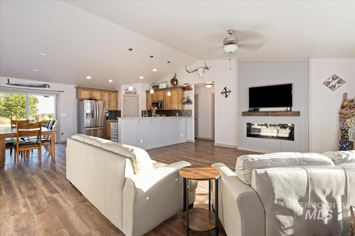 17571 Goodson Rd, Caldwell, Idaho 83607, 3 Bedrooms, 2 Bathrooms, Residential For Sale, Price $869,000,MLS 98980359