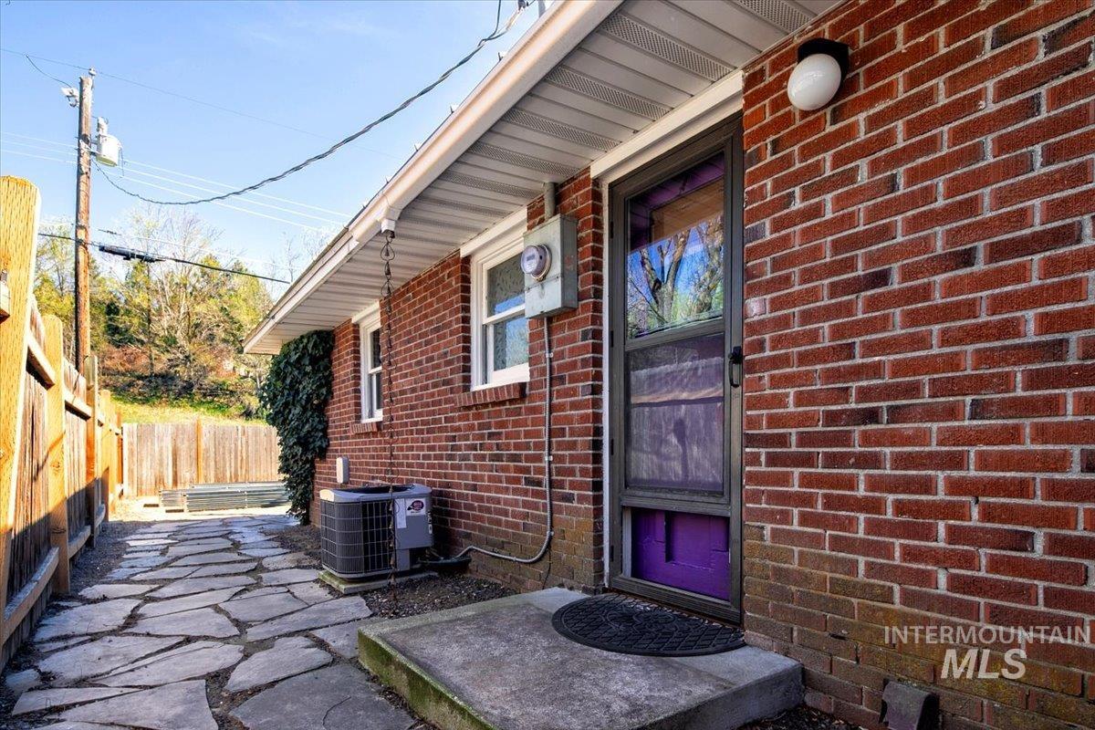 2306 N 9th, Boise, Idaho 83702, 3 Bedrooms, 1 Bathroom, Residential For Sale, Price $684,000,MLS 98980362