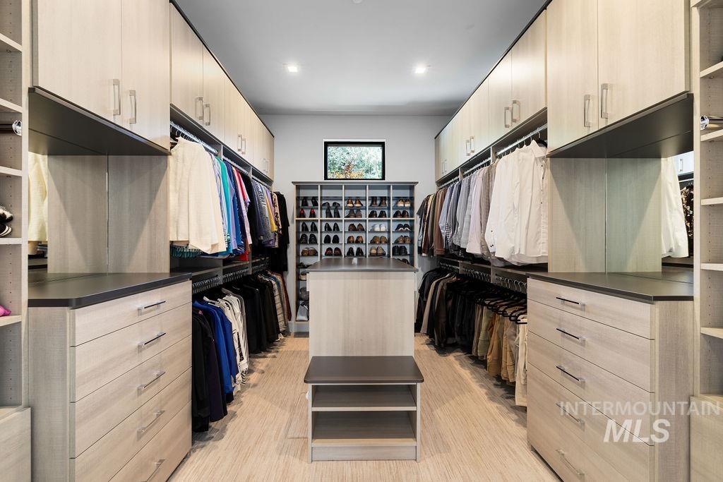 2813 E Hard Rock Drive, Boise, Idaho 83712, 4 Bedrooms, 4.5 Bathrooms, Residential For Sale, Price $3,475,000,MLS 98980363