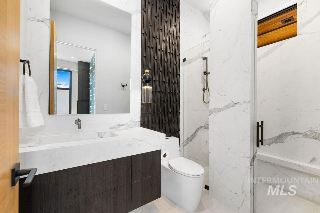 2813 E Hard Rock Drive, Boise, Idaho 83712, 4 Bedrooms, 4.5 Bathrooms, Residential For Sale, Price $3,475,000,MLS 98980363