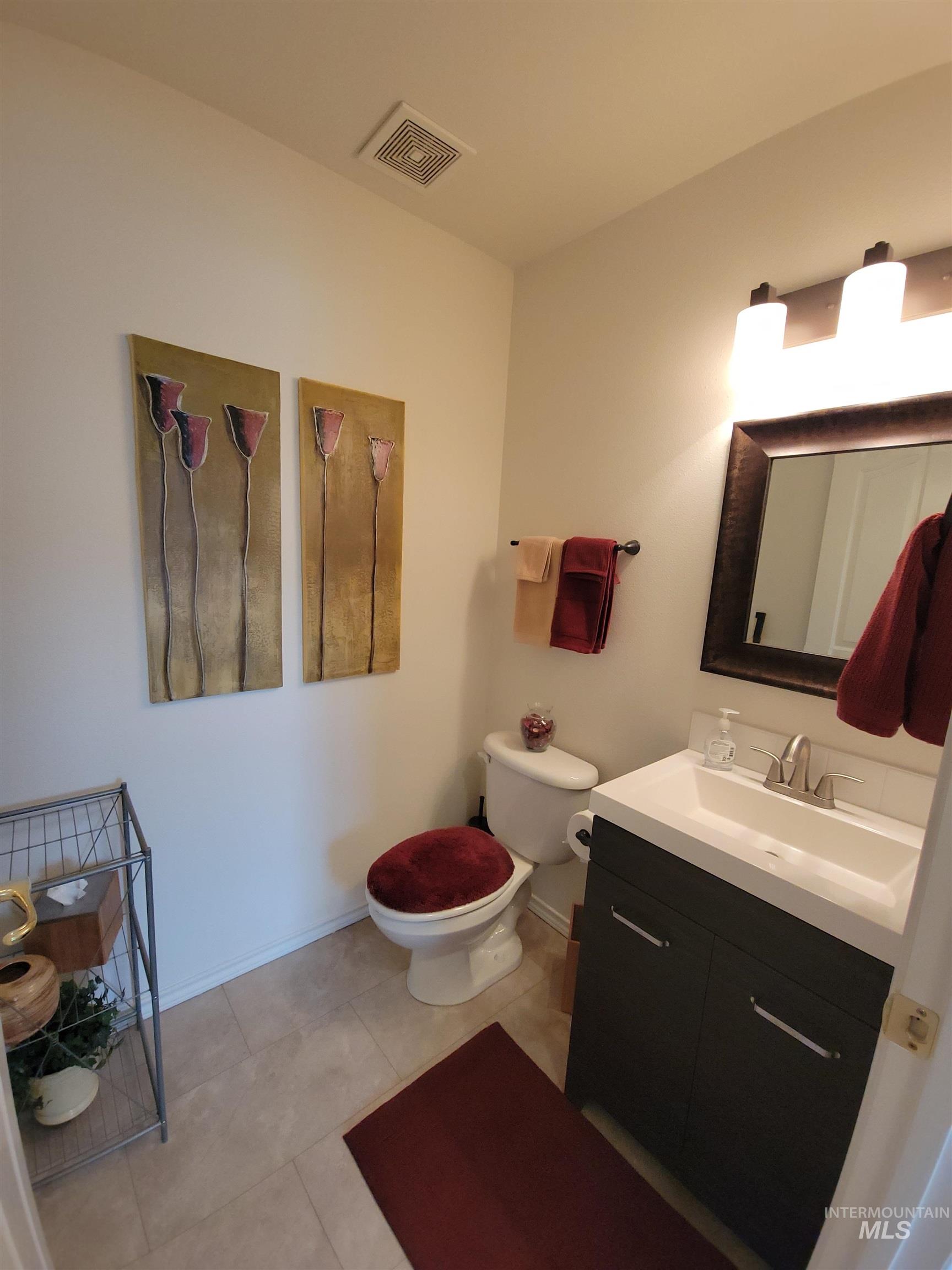 313 N Westminster, Nampa, Idaho 83650, 2 Bedrooms, 1.5 Bathrooms, Residential For Sale, Price $299,000,MLS 98980365