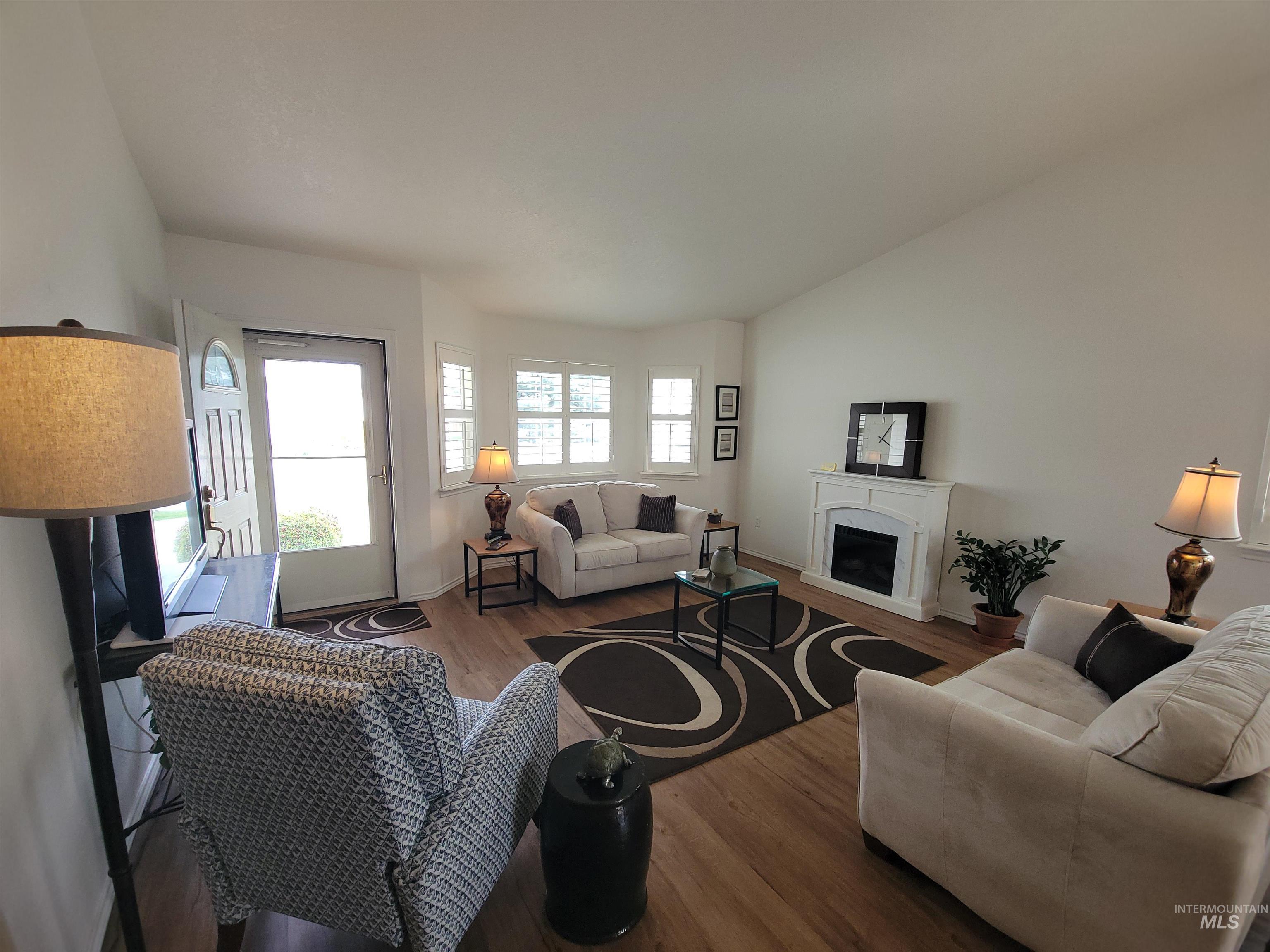 313 N Westminster, Nampa, Idaho 83650, 2 Bedrooms, 1.5 Bathrooms, Residential For Sale, Price $299,000,MLS 98980365