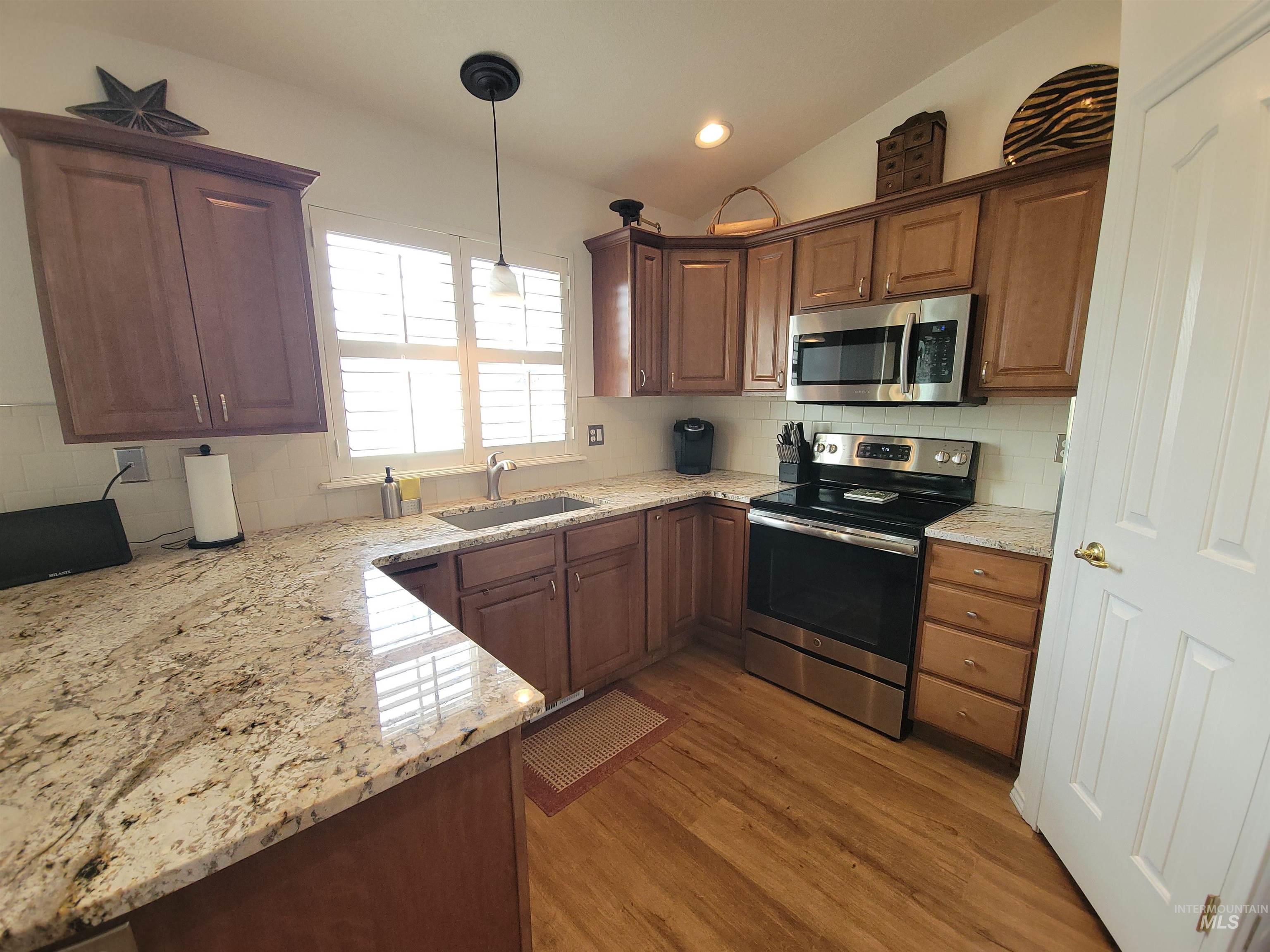 313 N Westminster, Nampa, Idaho 83650, 2 Bedrooms, 1.5 Bathrooms, Residential For Sale, Price $299,000,MLS 98980365