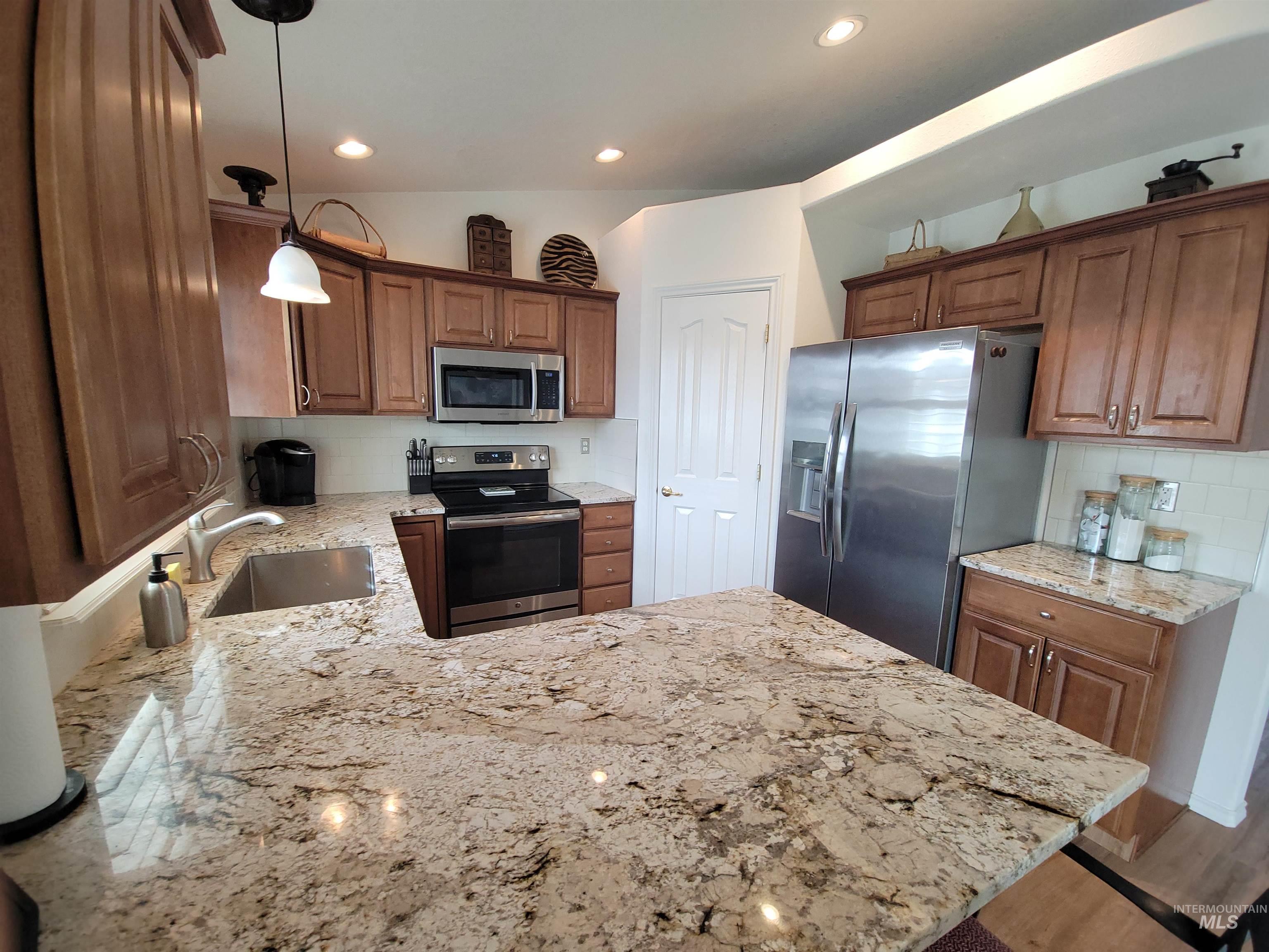 313 N Westminster, Nampa, Idaho 83650, 2 Bedrooms, 1.5 Bathrooms, Residential For Sale, Price $299,000,MLS 98980365