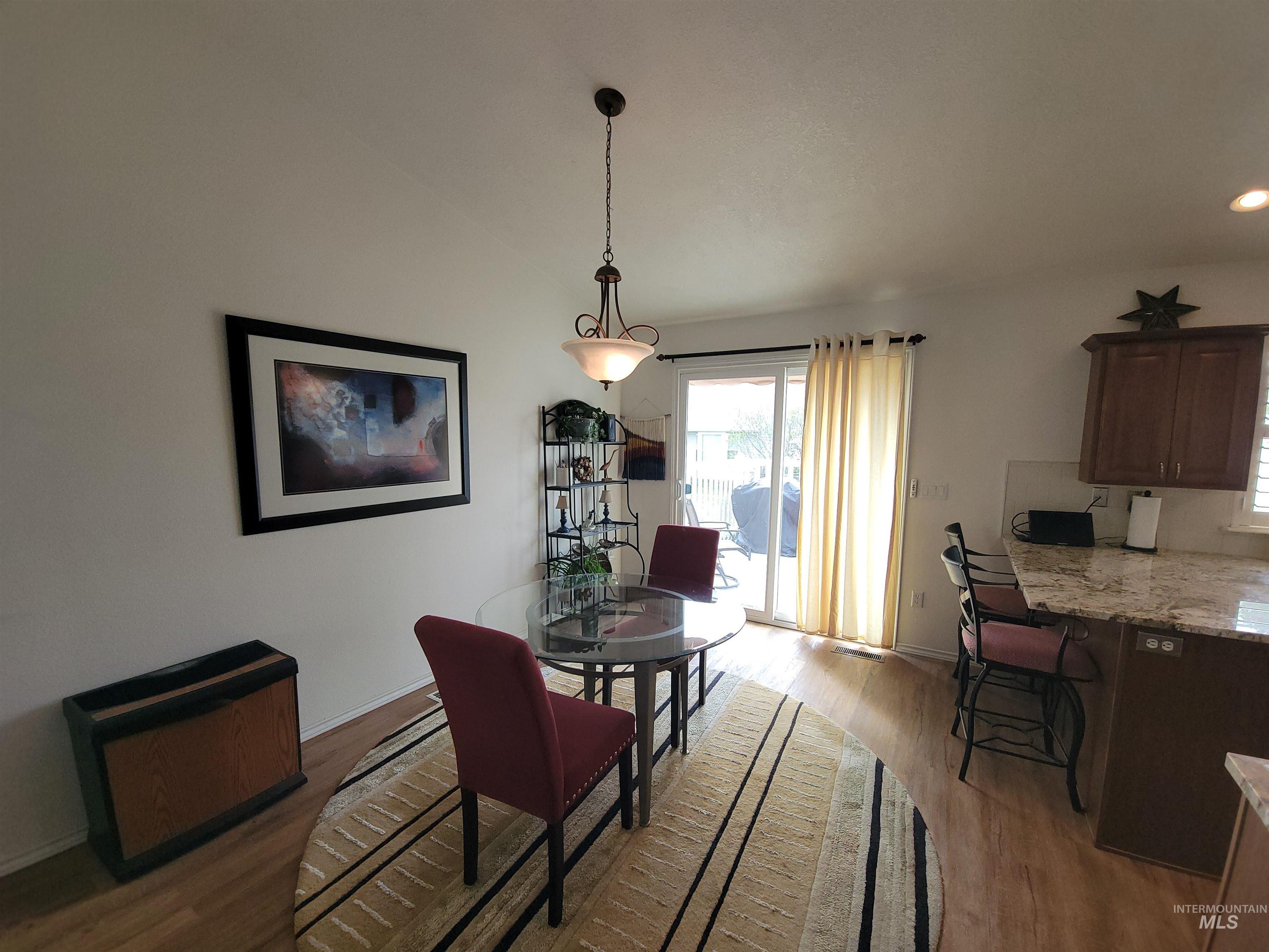 313 N Westminster, Nampa, Idaho 83650, 2 Bedrooms, 1.5 Bathrooms, Residential For Sale, Price $299,000,MLS 98980365