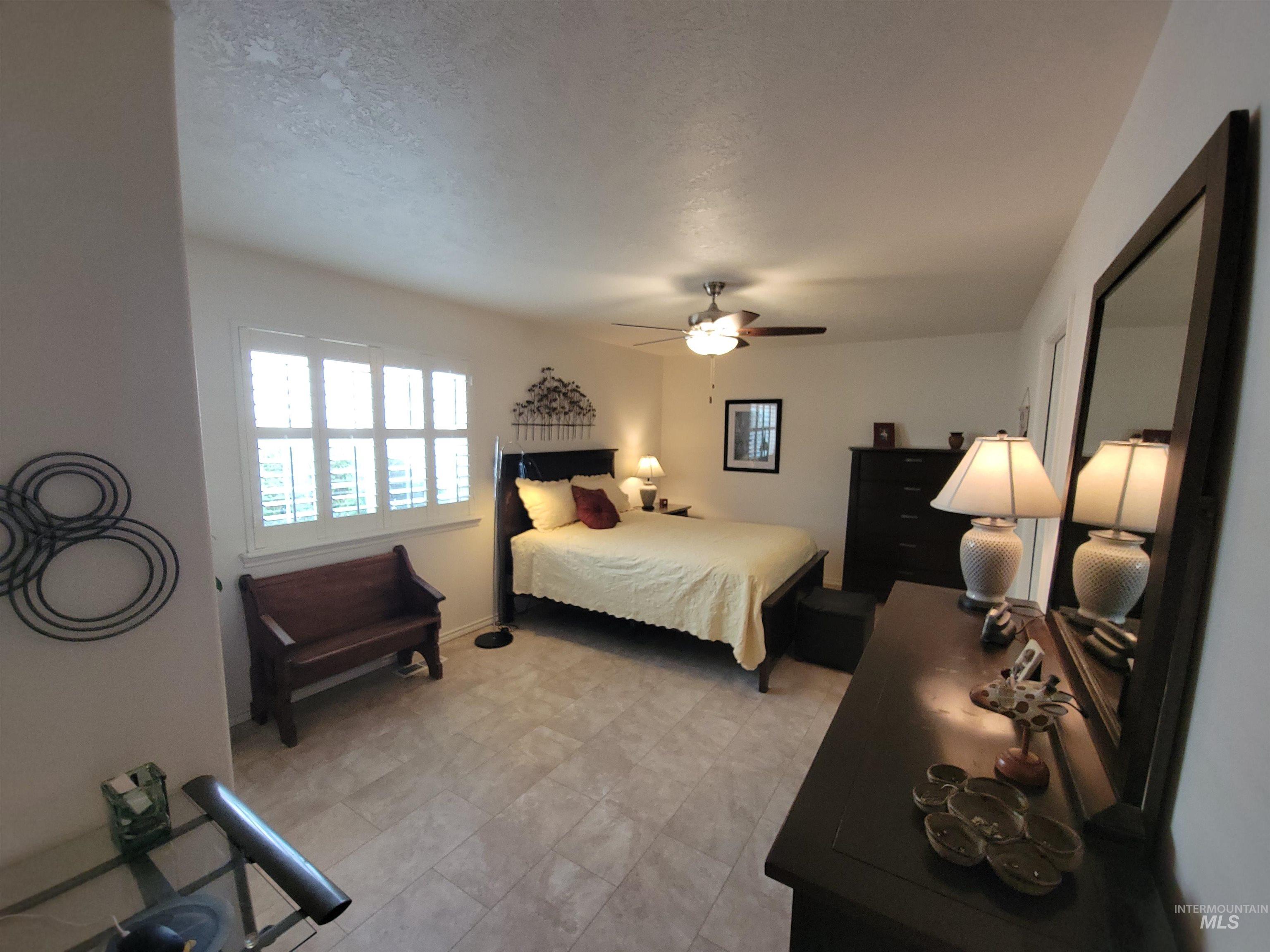 313 N Westminster, Nampa, Idaho 83650, 2 Bedrooms, 1.5 Bathrooms, Residential For Sale, Price $299,000,MLS 98980365