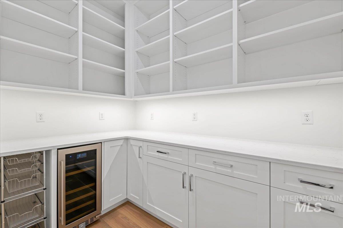 2379 S Mallard Wing Way, Eagle, Idaho 83616, 3 Bedrooms, 3.5 Bathrooms, Residential For Sale, Price $1,997,000,MLS 98980367