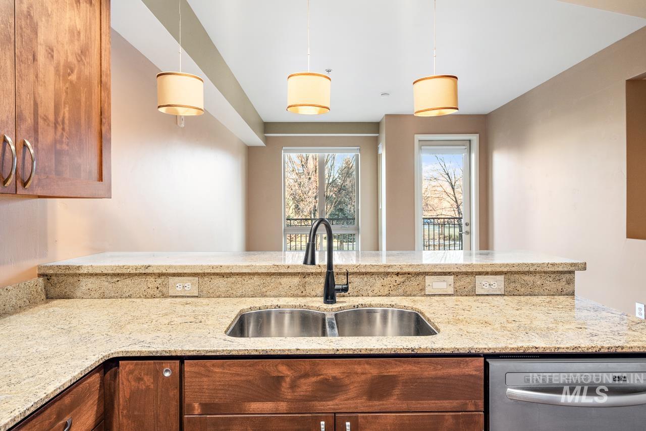 323 Jefferson St Unit 205, Boise, Idaho 83702, 1 Bedroom, 1 Bathroom, Residential Income For Sale, Price $503,000, 98980368