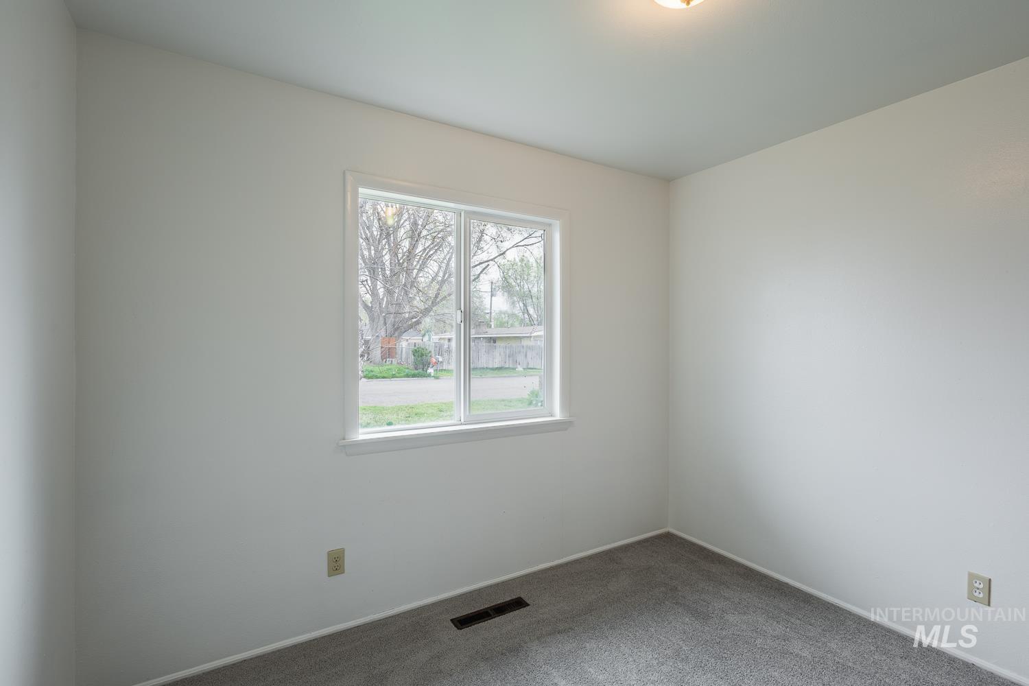 1609 N Plateau Ave, Caldwell, Idaho 83605, 3 Bedrooms, 1 Bathroom, Residential For Sale, Price $309,900,MLS 98980369