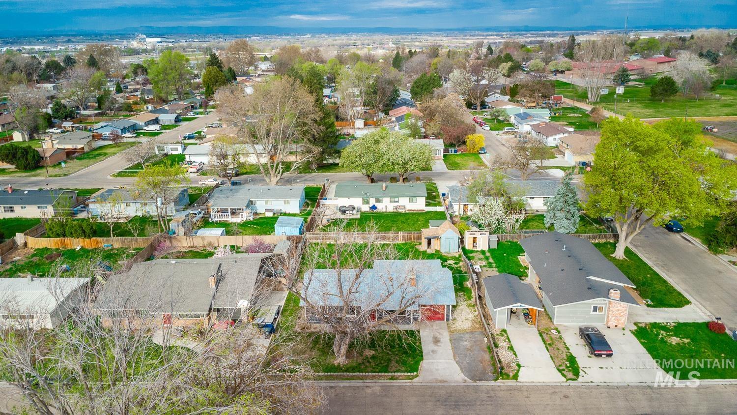 1609 N Plateau Ave, Caldwell, Idaho 83605, 3 Bedrooms, 1 Bathroom, Residential For Sale, Price $309,900,MLS 98980369