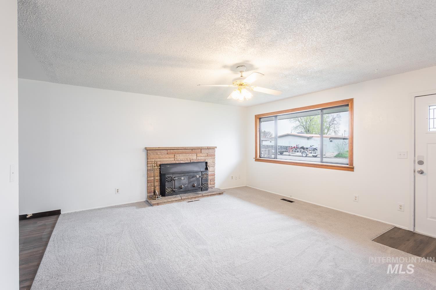 1609 N Plateau Ave, Caldwell, Idaho 83605, 3 Bedrooms, 1 Bathroom, Residential For Sale, Price $309,900,MLS 98980369