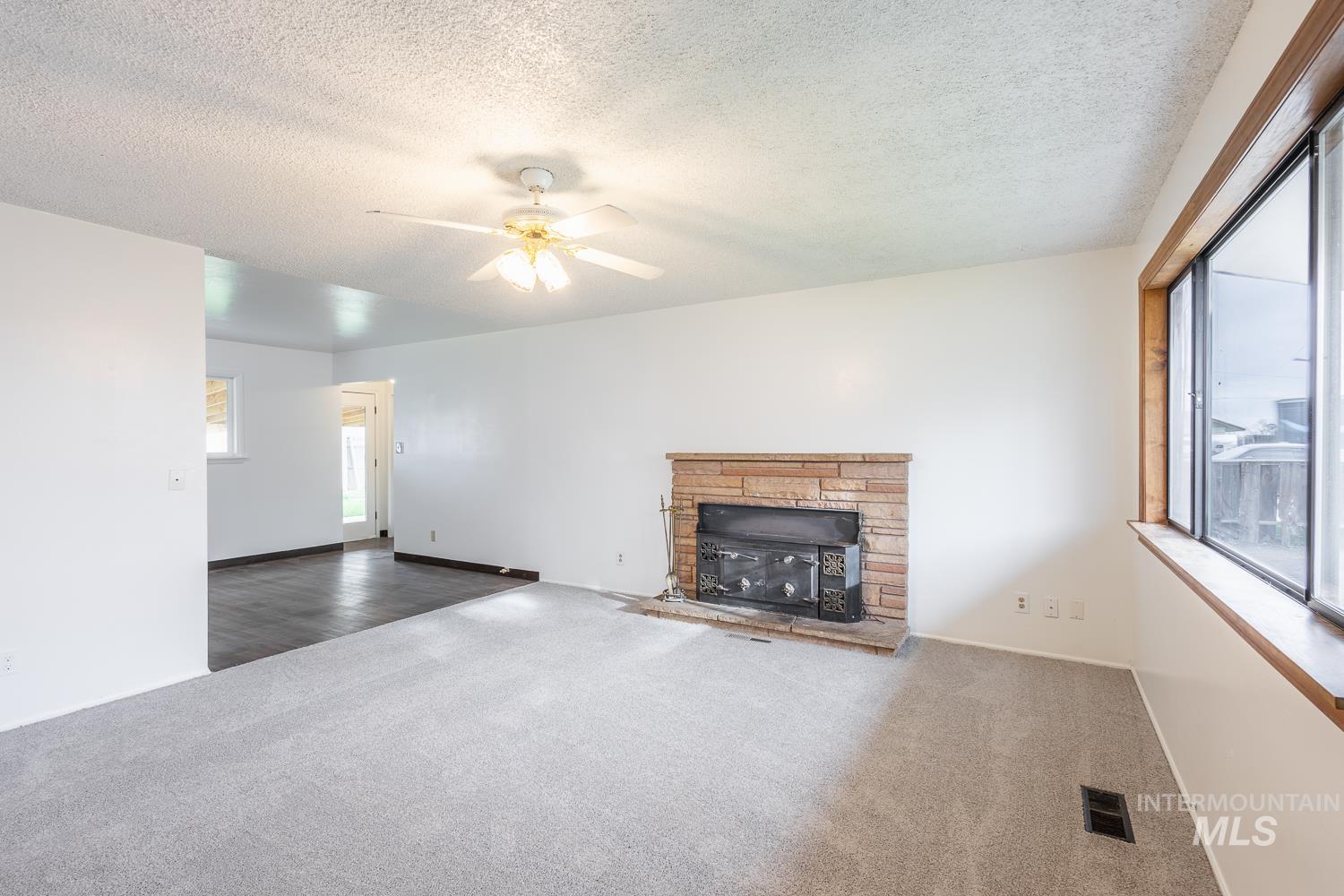 1609 N Plateau Ave, Caldwell, Idaho 83605, 3 Bedrooms, 1 Bathroom, Residential For Sale, Price $309,900,MLS 98980369