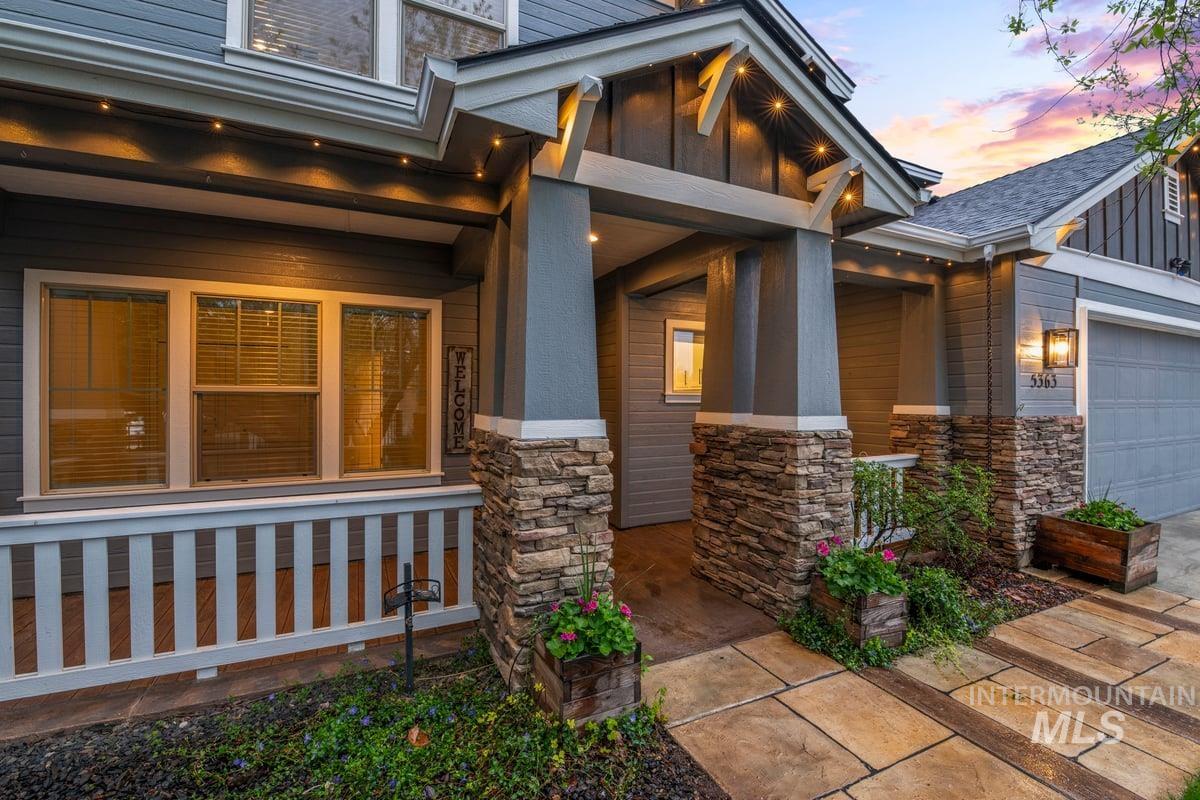 5363 N Red Hills Place, Meridian, Idaho 83646, 4 Bedrooms, 3 Bathrooms, Residential For Sale, Price $724,900,MLS 98980371