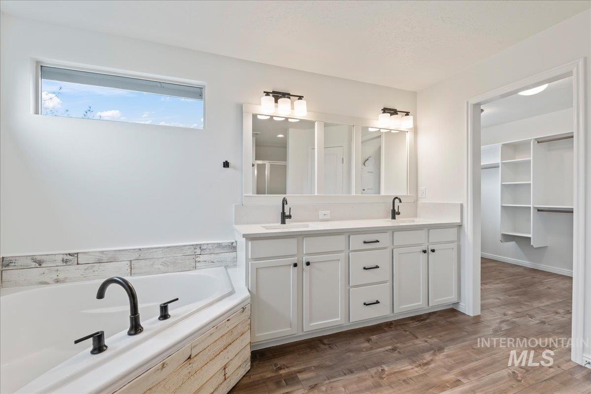 5363 N Red Hills Place, Meridian, Idaho 83646, 4 Bedrooms, 3 Bathrooms, Residential For Sale, Price $724,900,MLS 98980371