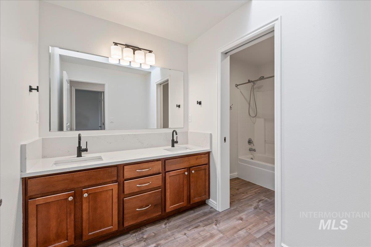 5363 N Red Hills Place, Meridian, Idaho 83646, 4 Bedrooms, 3 Bathrooms, Residential For Sale, Price $724,900,MLS 98980371