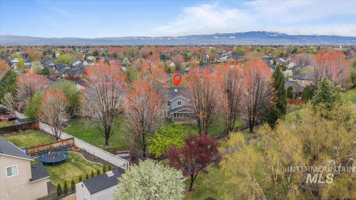 5363 N Red Hills Place, Meridian, Idaho 83646, 4 Bedrooms, 3 Bathrooms, Residential For Sale, Price $724,900,MLS 98980371