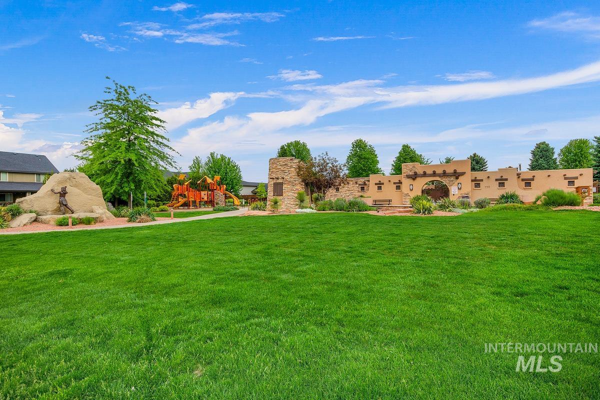 5363 N Red Hills Place, Meridian, Idaho 83646, 4 Bedrooms, 3 Bathrooms, Residential For Sale, Price $724,900,MLS 98980371