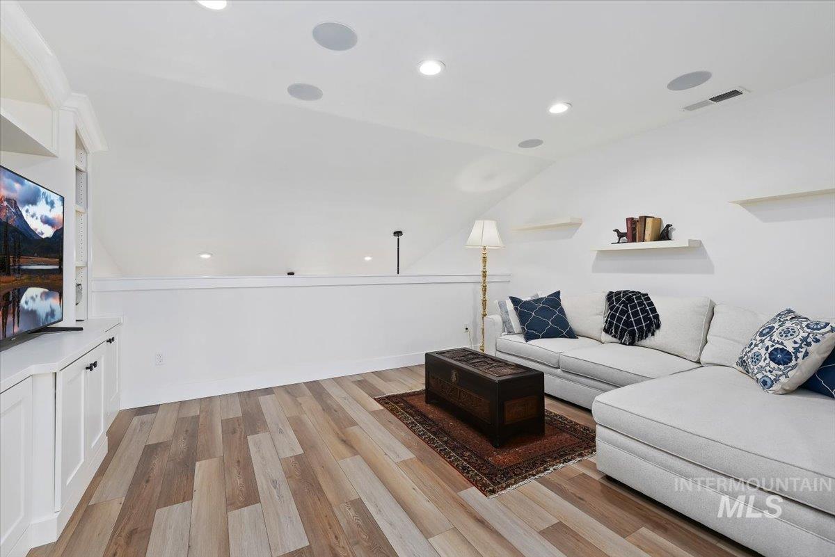 6639 N Asissi Ln, Meridian, Idaho 83646, 3 Bedrooms, 2.5 Bathrooms, Residential For Sale, Price $685,000,MLS 98980374