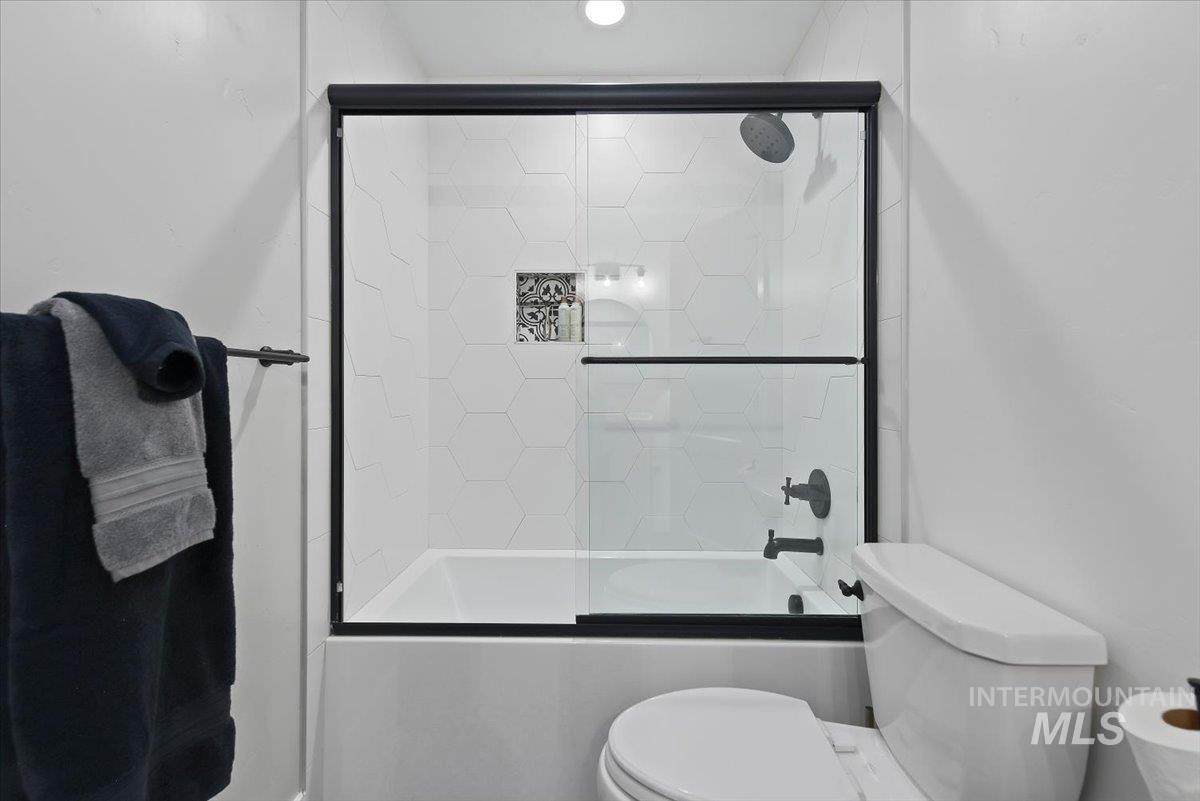 6639 N Asissi Ln, Meridian, Idaho 83646, 3 Bedrooms, 2.5 Bathrooms, Residential For Sale, Price $685,000,MLS 98980374