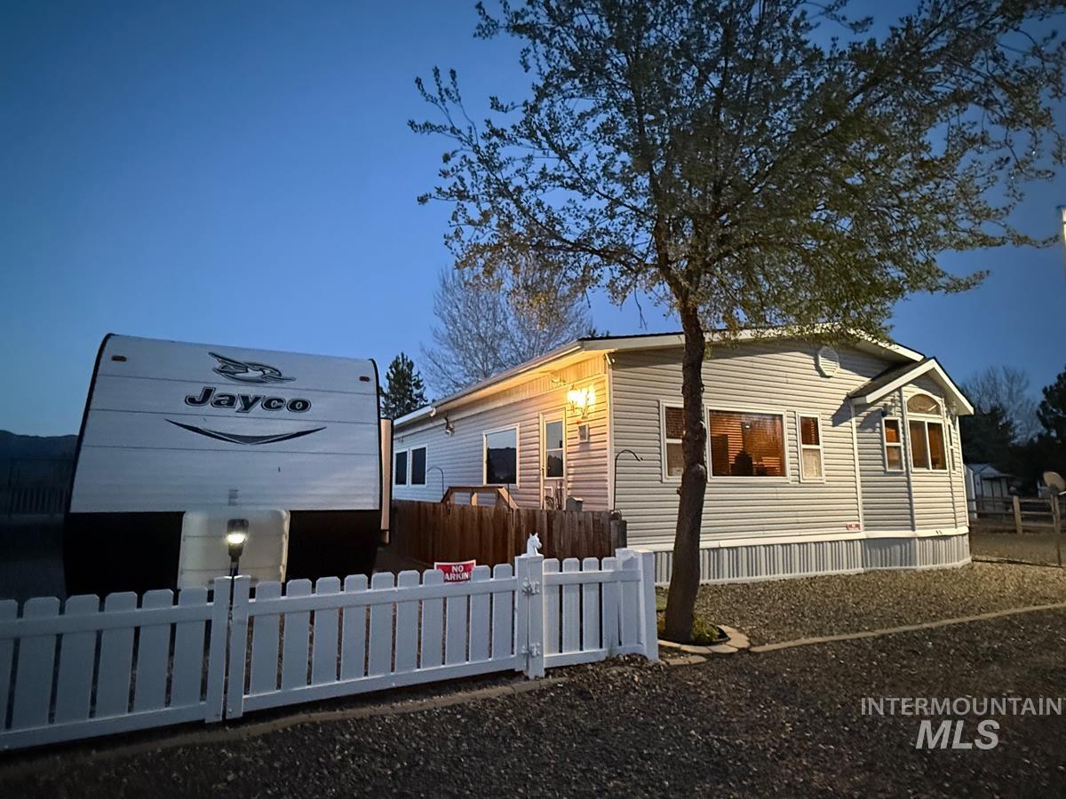 1 & 3 P Street, Cascade, Idaho 83611, 2 Bedrooms, 2 Bathrooms, Residential For Sale, Price $649,000,MLS 98980377