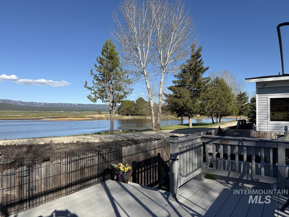 1 & 3 P Street, Cascade, Idaho 83611, 2 Bedrooms, 2 Bathrooms, Residential For Sale, Price $649,000,MLS 98980377