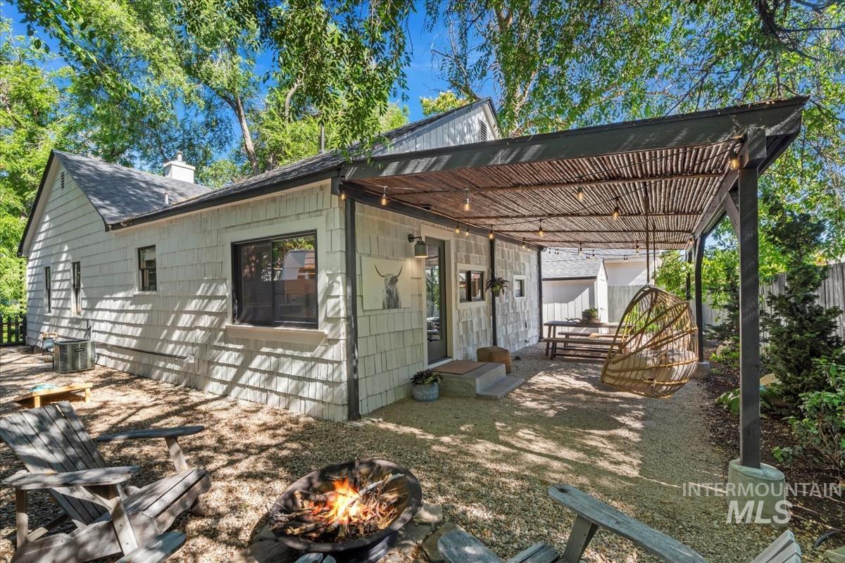 1616 S Lincoln Avenue, Boise, Idaho 83706, 4 Bedrooms, 2 Bathrooms, Residential For Sale, Price $697,000,MLS 98980380