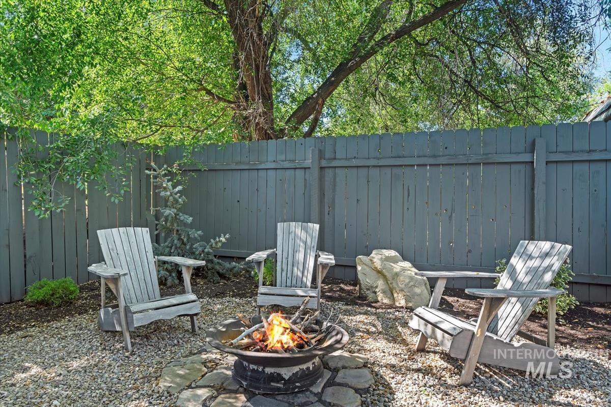 1616 S Lincoln Avenue, Boise, Idaho 83706, 4 Bedrooms, 2 Bathrooms, Residential For Sale, Price $697,000,MLS 98980380