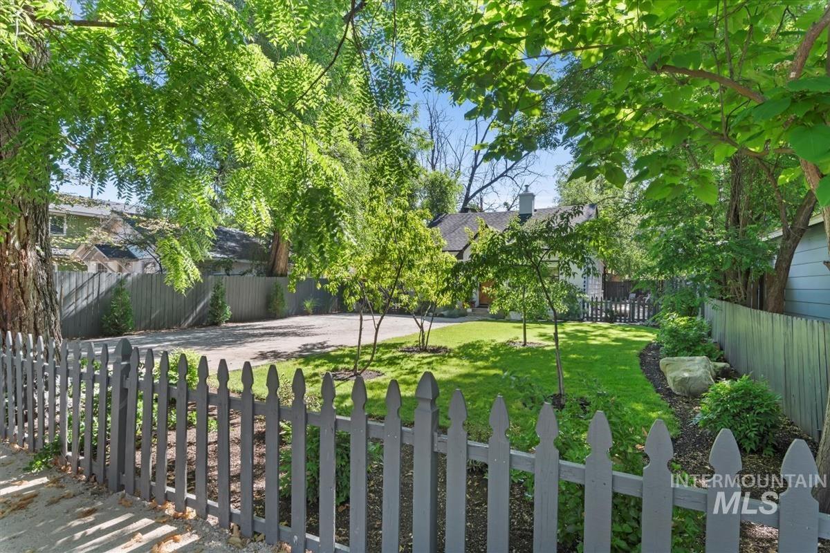 1616 S Lincoln Avenue, Boise, Idaho 83706, 4 Bedrooms, 2 Bathrooms, Residential For Sale, Price $697,000,MLS 98980380