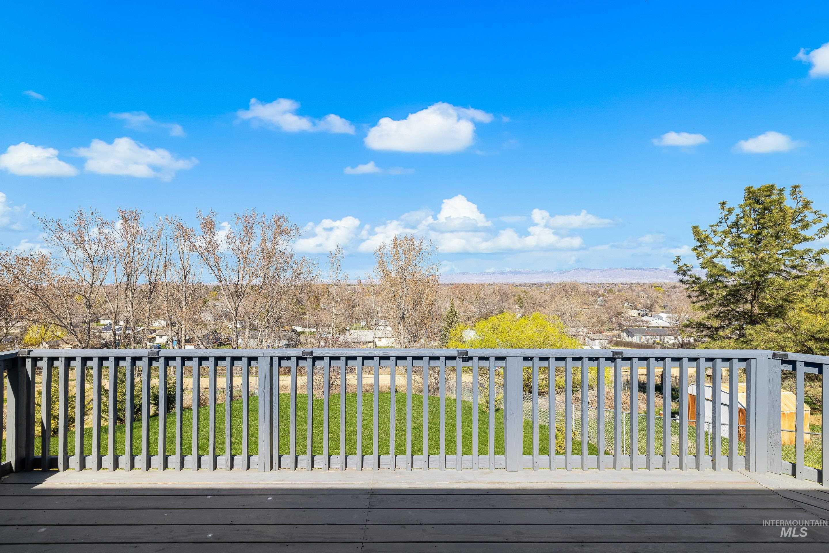 10294 W Fox Ridge Dr., Boise, Idaho 83709, 5 Bedrooms, 3 Bathrooms, Residential For Sale, Price $579,000, 98980382
