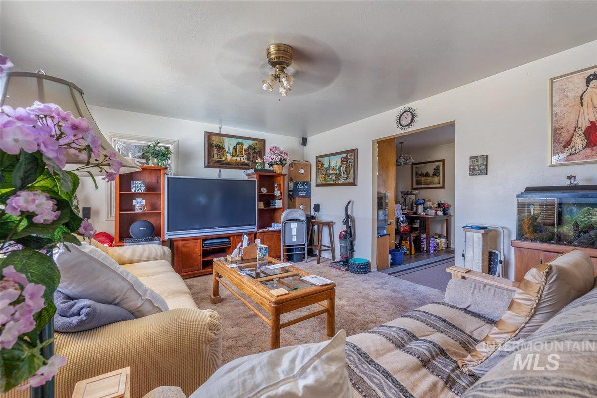 2828 W Ona St, Boise, Idaho 83705, 3 Bedrooms, 1 Bathroom, Residential For Sale, Price $369,000, 98980385