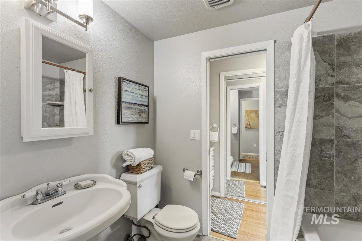 11826 W Alfred St, Boise, Idaho 83713-1756, 3 Bedrooms, 1 Bathroom, Residential For Sale, Price $399,900, 98980387