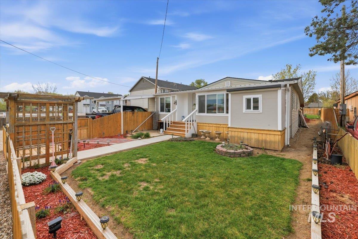 1003 E Iowa Ave, Nampa, Idaho 83686, 4 Bedrooms, 2 Bathrooms, Residential For Sale, Price $319,900, 98980388