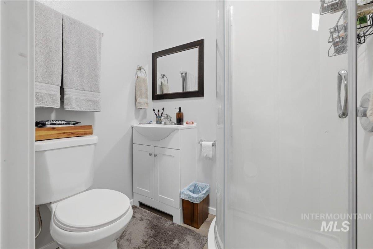 1003 E Iowa Ave, Nampa, Idaho 83686, 4 Bedrooms, 2 Bathrooms, Residential For Sale, Price $319,900, 98980388