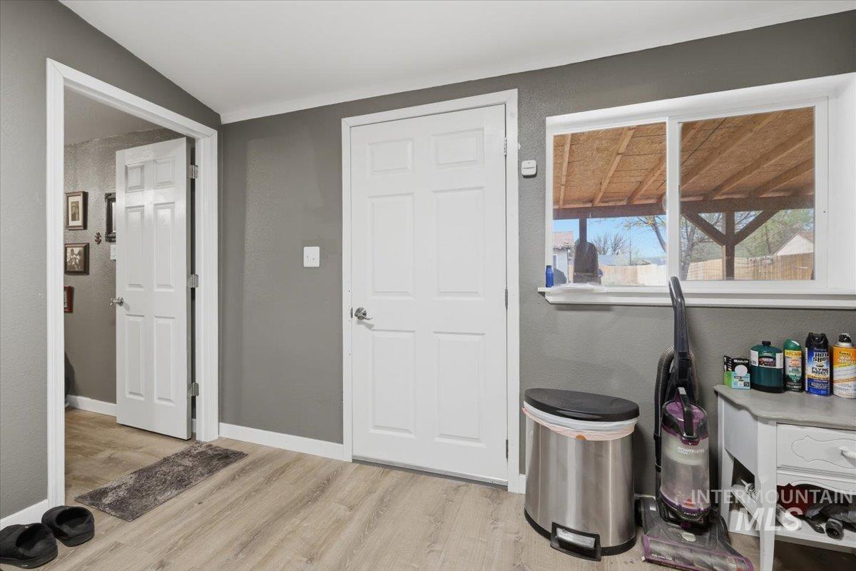 1003 E Iowa Ave, Nampa, Idaho 83686, 4 Bedrooms, 2 Bathrooms, Residential For Sale, Price $319,900, 98980388