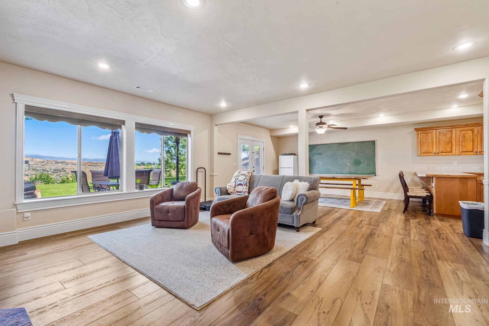 5908 N Highhill Place, Star, Idaho 83669, 6 Bedrooms, 5.5 Bathrooms, Residential For Sale, Price $1,550,000,MLS 98980389