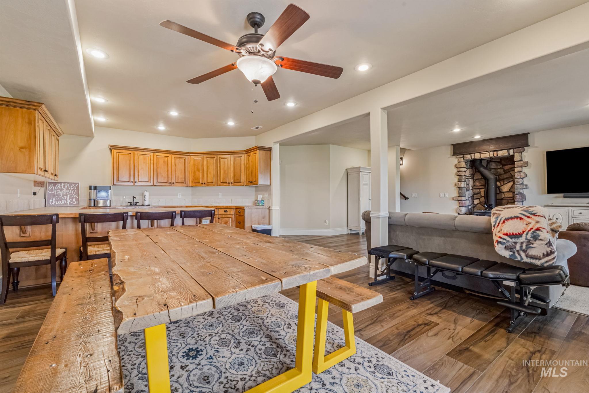 5908 N Highhill Place, Star, Idaho 83669, 6 Bedrooms, 5.5 Bathrooms, Residential For Sale, Price $1,550,000,MLS 98980389