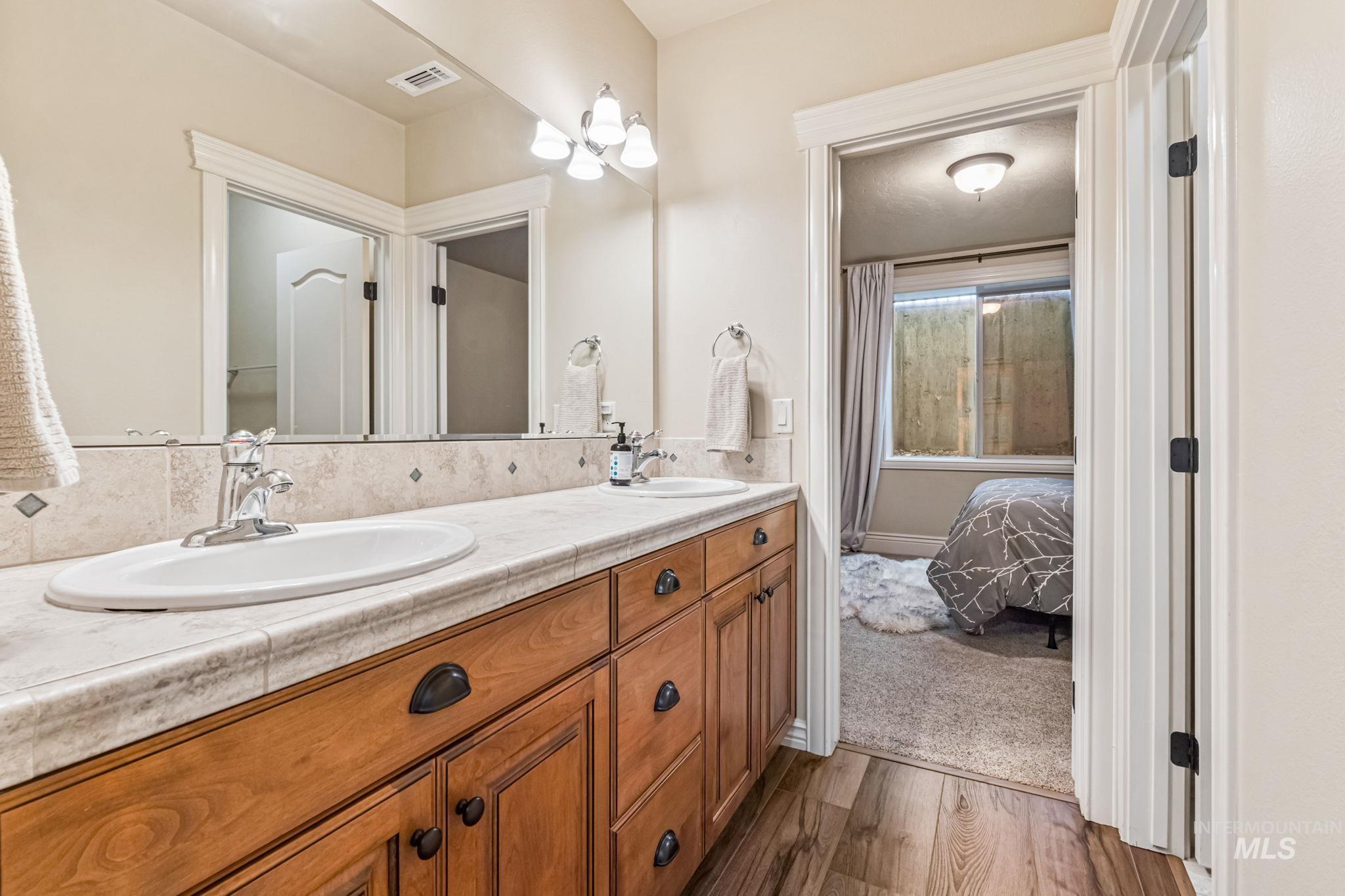 5908 N Highhill Place, Star, Idaho 83669, 6 Bedrooms, 5.5 Bathrooms, Residential For Sale, Price $1,550,000,MLS 98980389