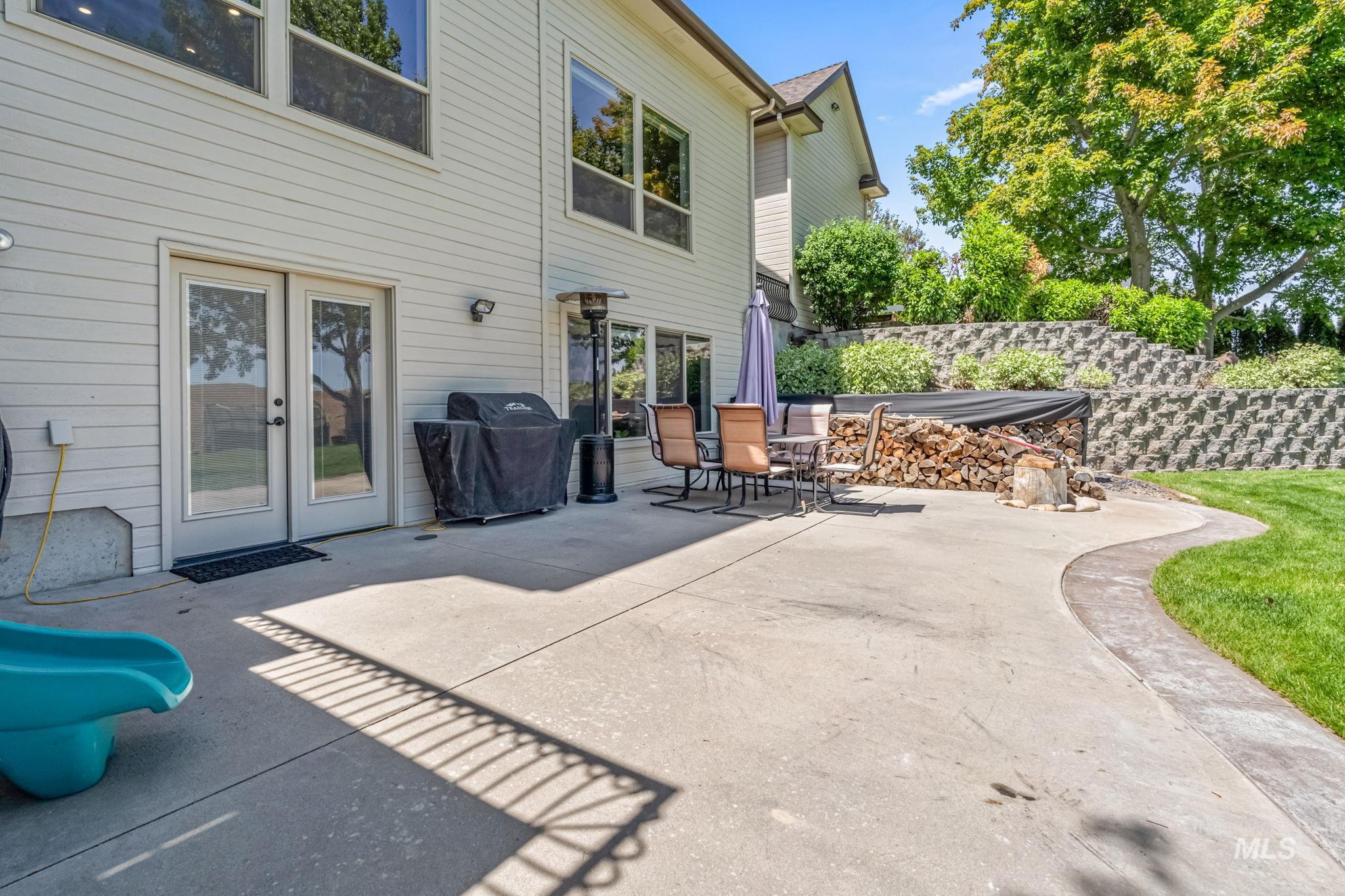 5908 N Highhill Place, Star, Idaho 83669, 6 Bedrooms, 5.5 Bathrooms, Residential For Sale, Price $1,550,000,MLS 98980389