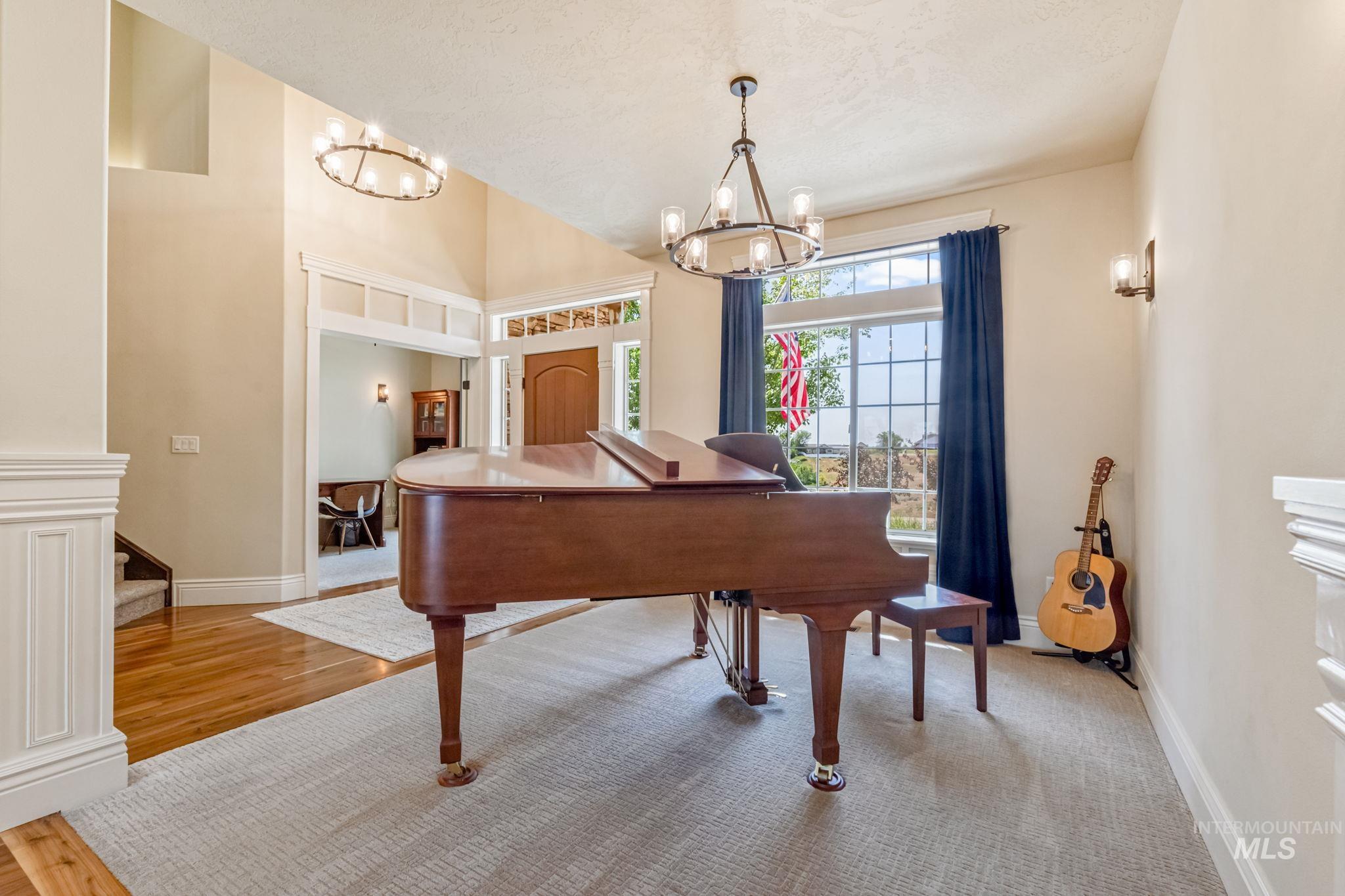 5908 N Highhill Place, Star, Idaho 83669, 6 Bedrooms, 5.5 Bathrooms, Residential For Sale, Price $1,550,000,MLS 98980389