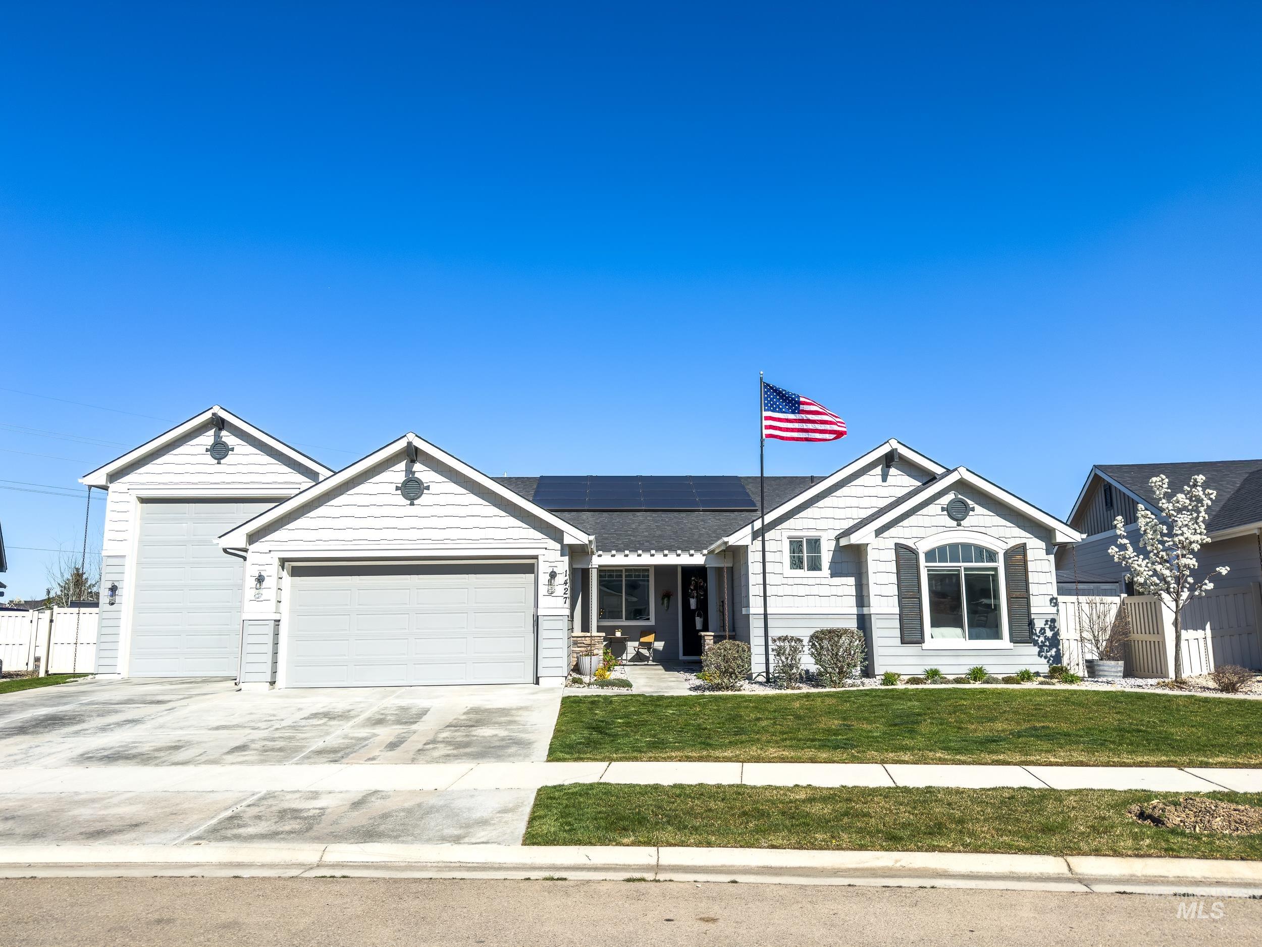 1427 Big Horn Ct, Middleton, Idaho 83644, 3 Bedrooms, 2.5 Bathrooms, Residential For Sale, Price $640,000, 98980391