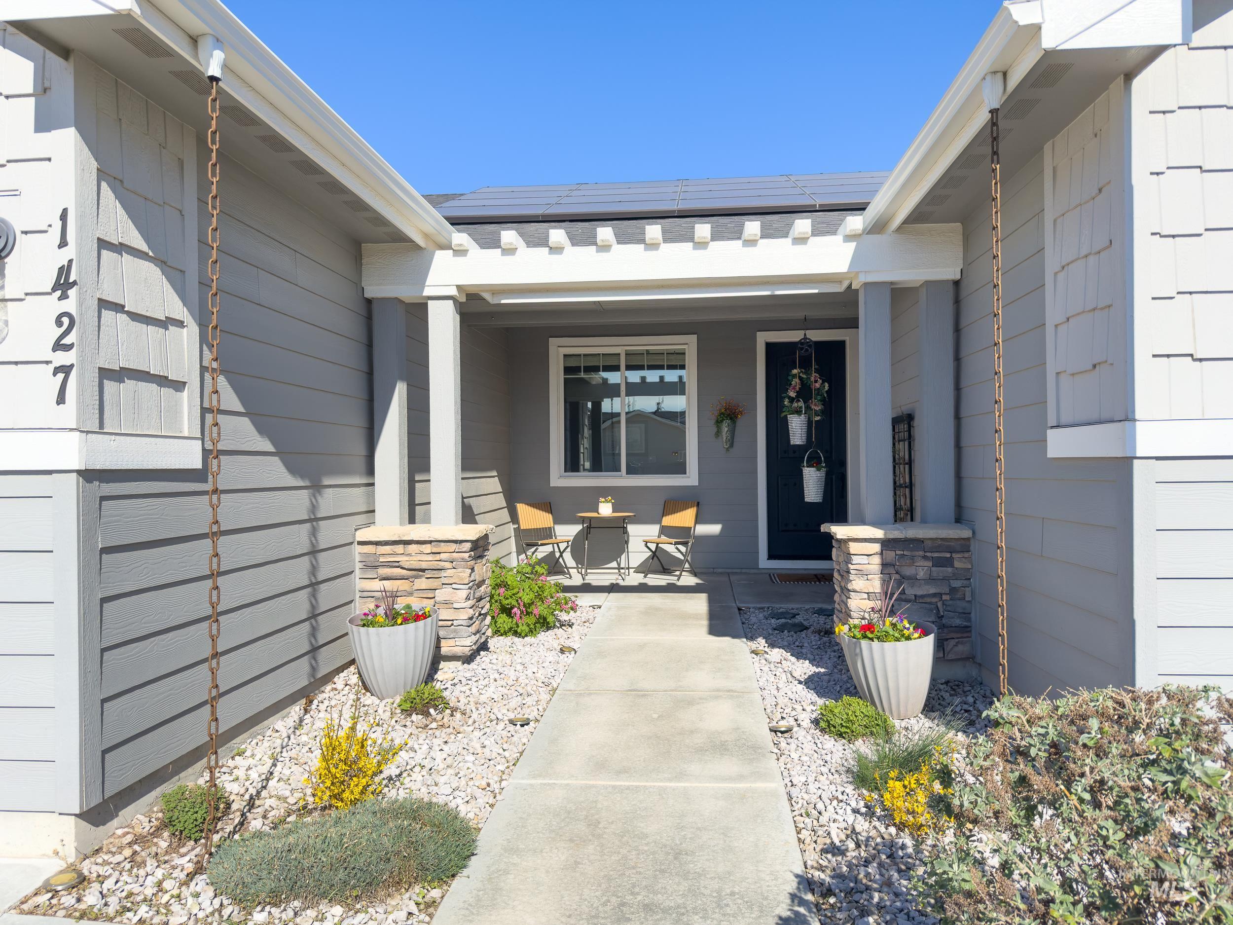 1427 Big Horn Ct, Middleton, Idaho 83644, 3 Bedrooms, 2.5 Bathrooms, Residential For Sale, Price $640,000, 98980391