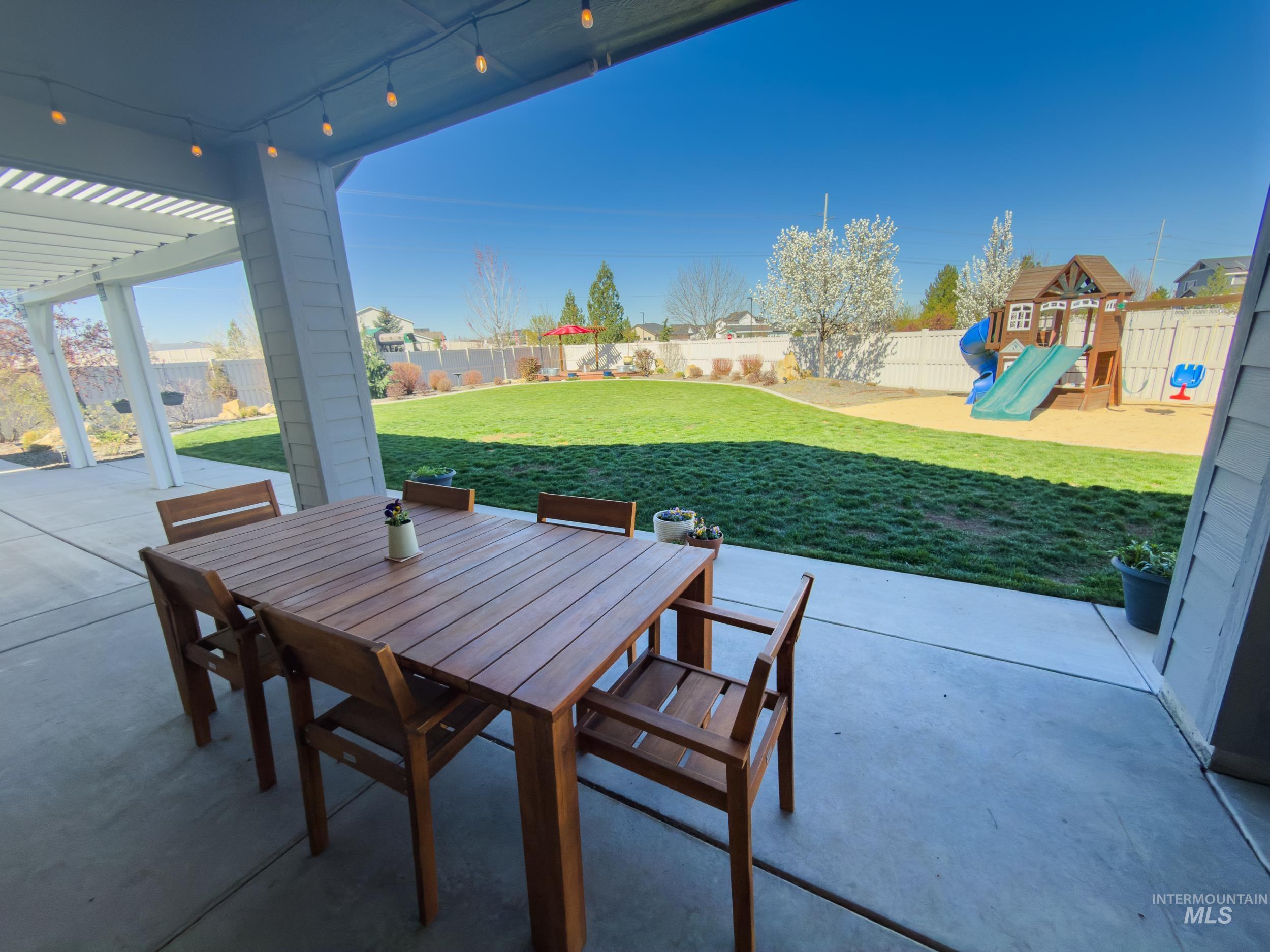 1427 Big Horn Ct, Middleton, Idaho 83644, 3 Bedrooms, 2.5 Bathrooms, Residential For Sale, Price $640,000, 98980391