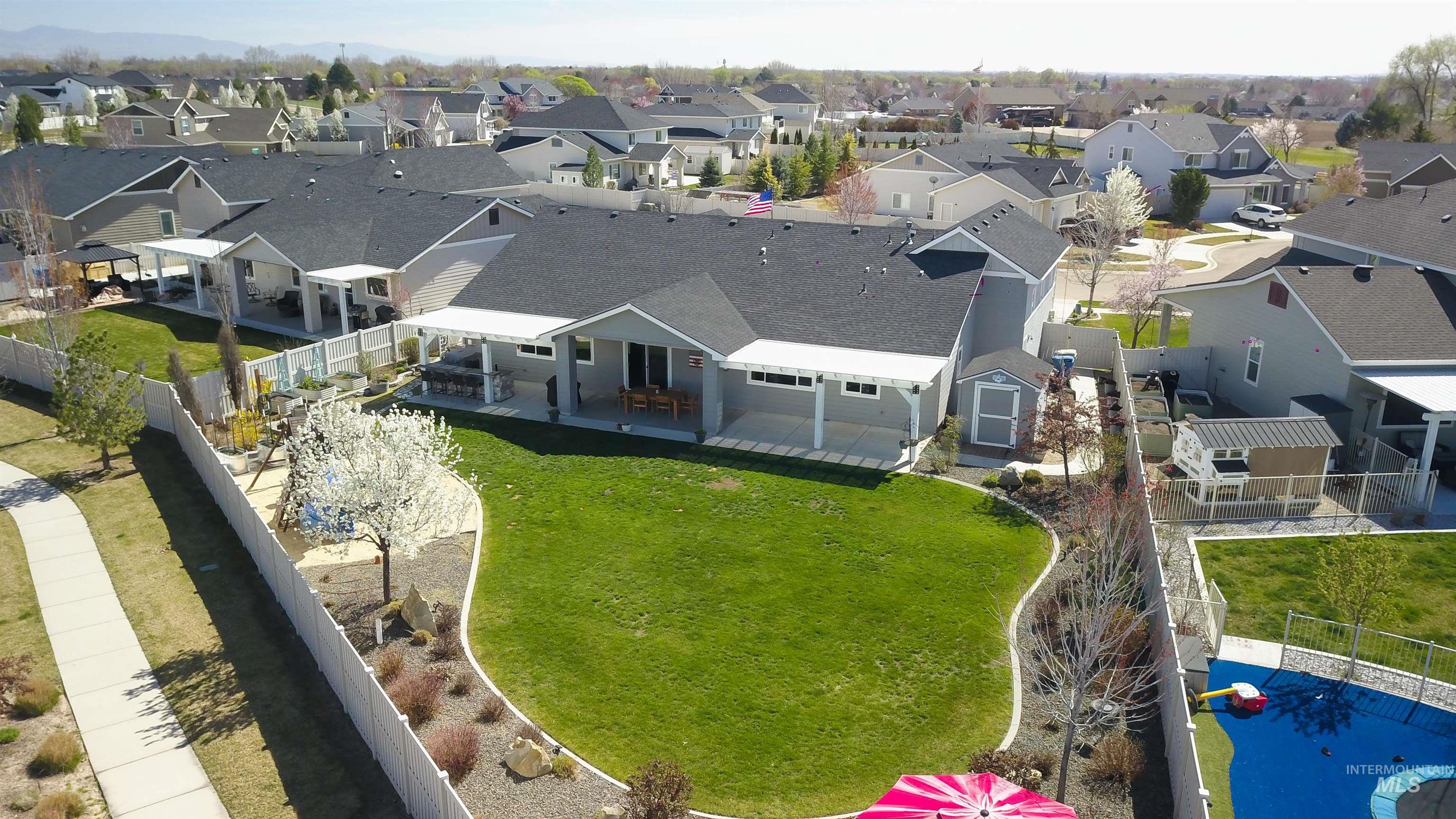 1427 Big Horn Ct, Middleton, Idaho 83644, 3 Bedrooms, 2.5 Bathrooms, Residential For Sale, Price $640,000, 98980391