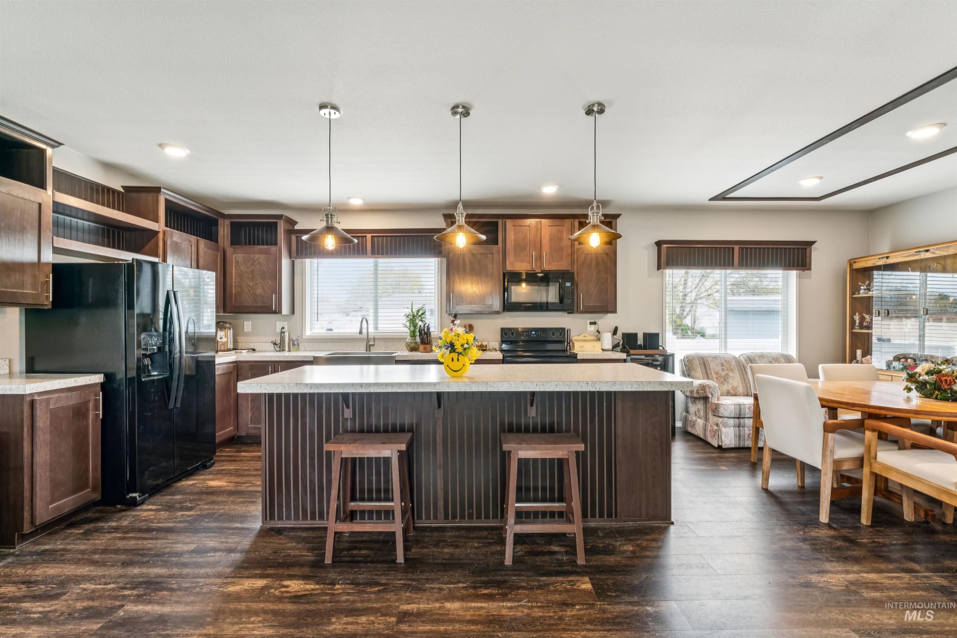 700 Fairview, Meridian, Idaho 83642, 3 Bedrooms, 2 Bathrooms, Residential For Sale, Price $170,000, 98980392